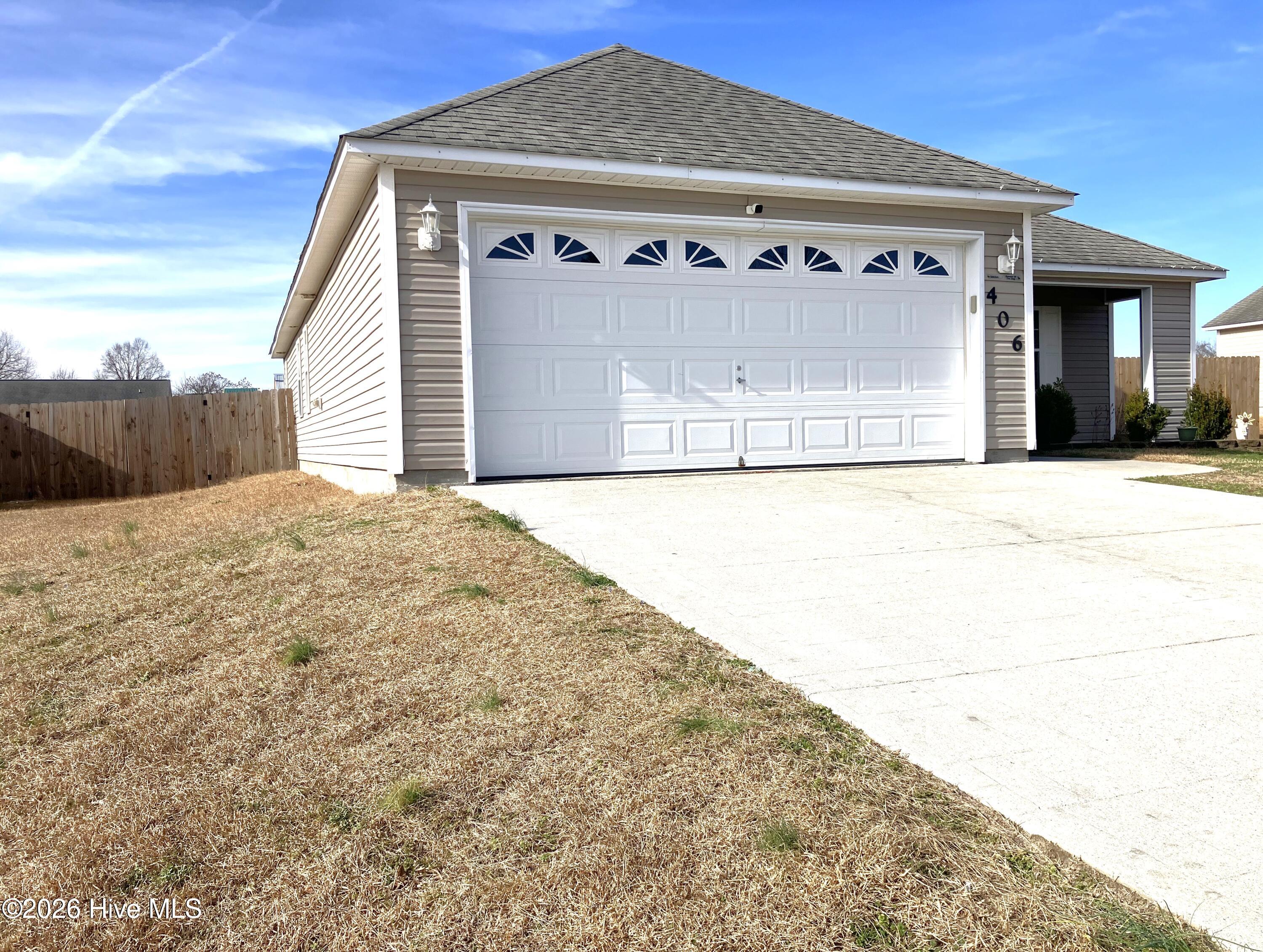 100550240 | Photo 25