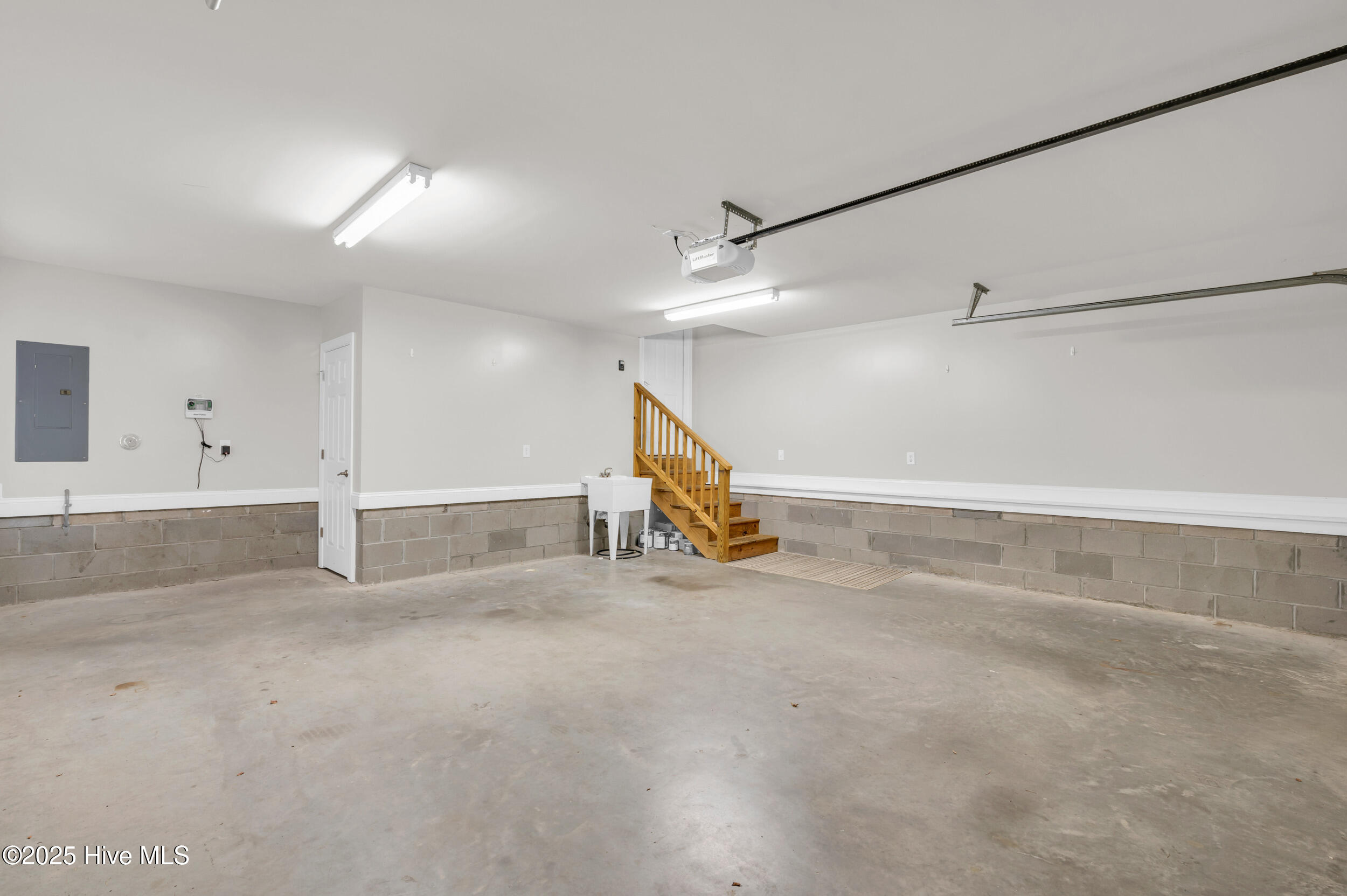 100539518 | Photo 41