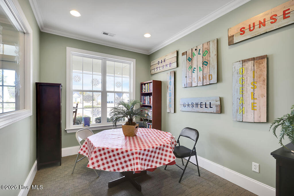 100554115 | Photo 47