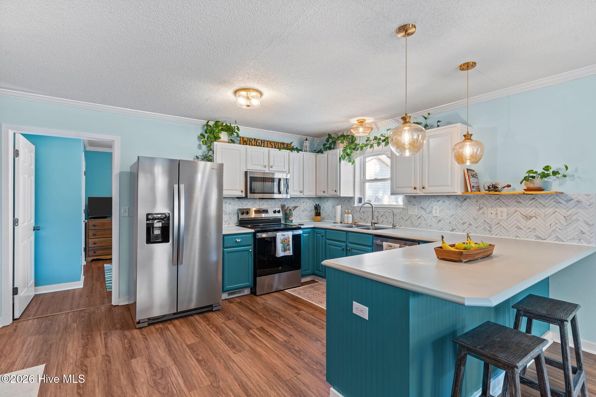 100557804 | Photo 27