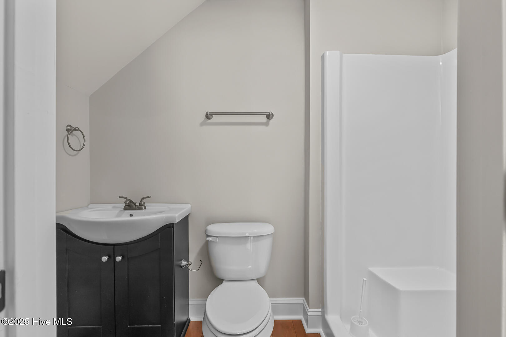 100543742 | Photo 51