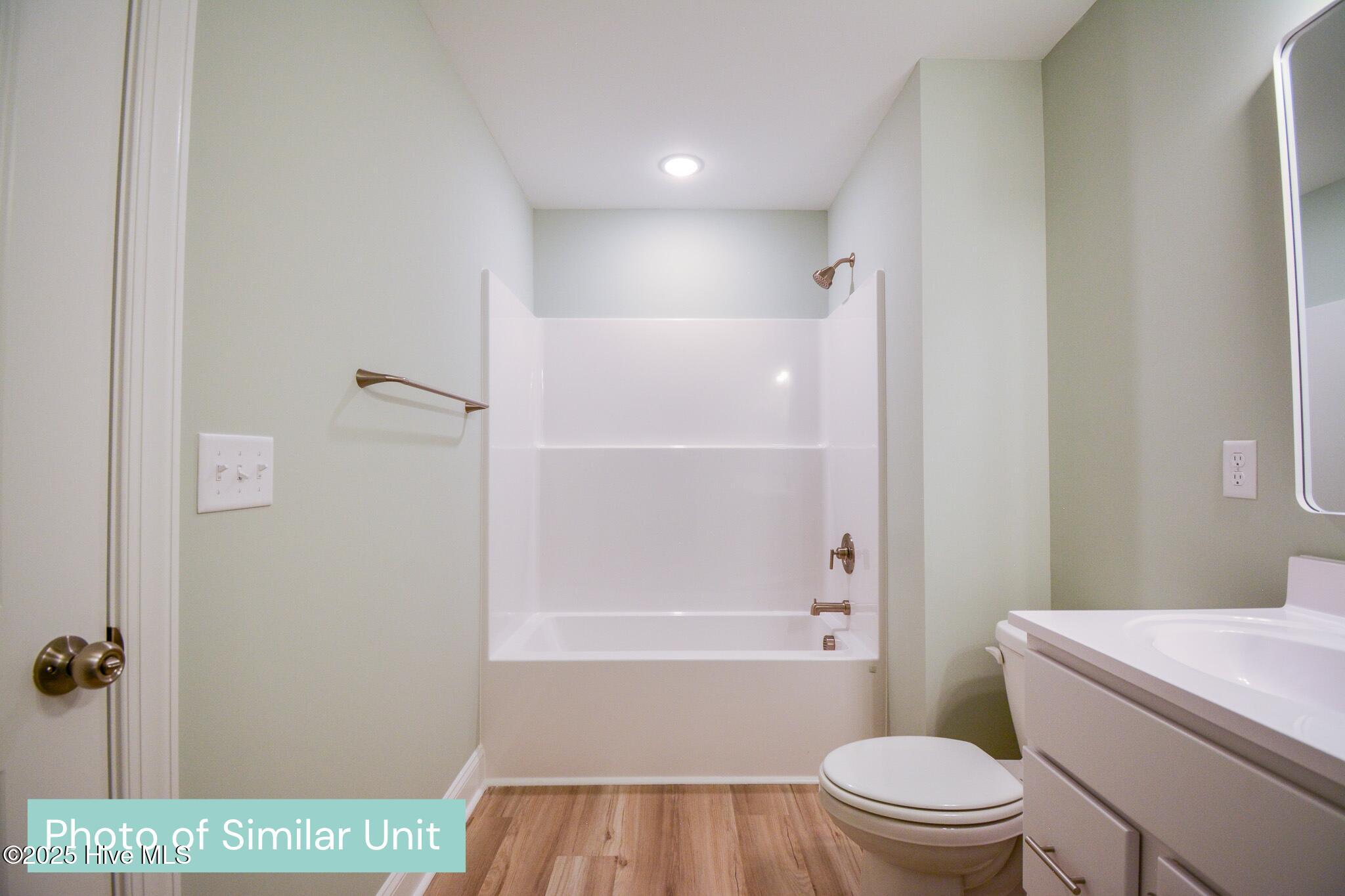 100552361 | Photo 24