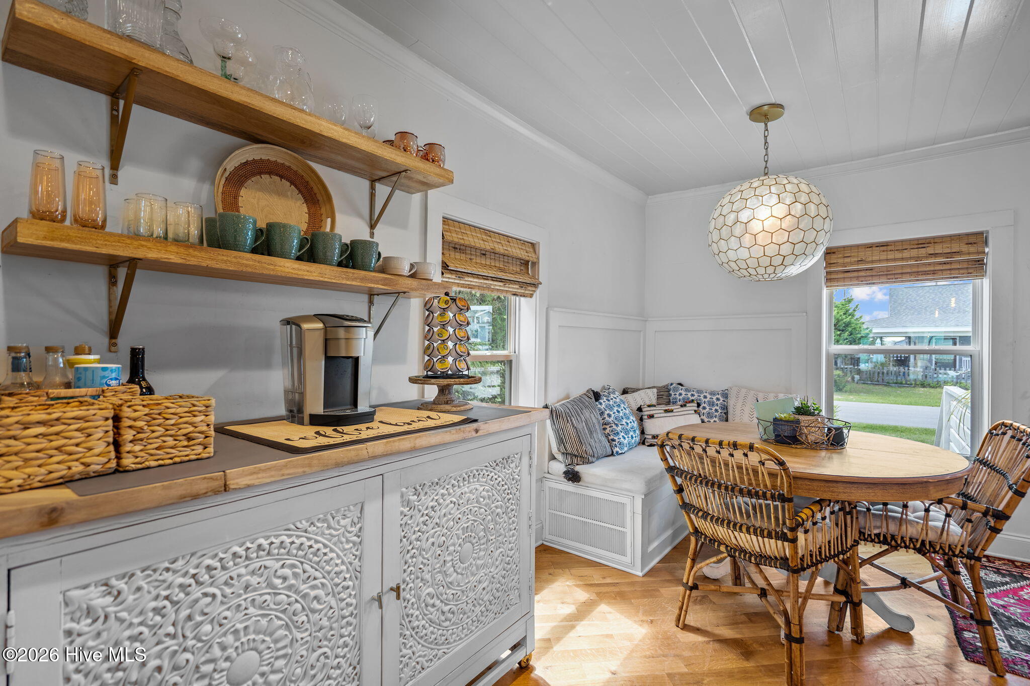 100560357 | Photo 21