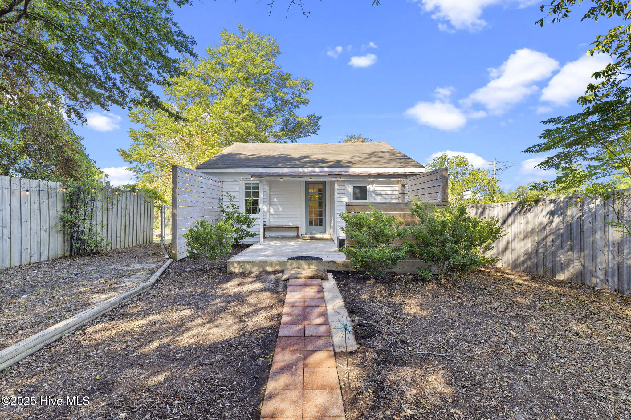 100531966 | Photo 43