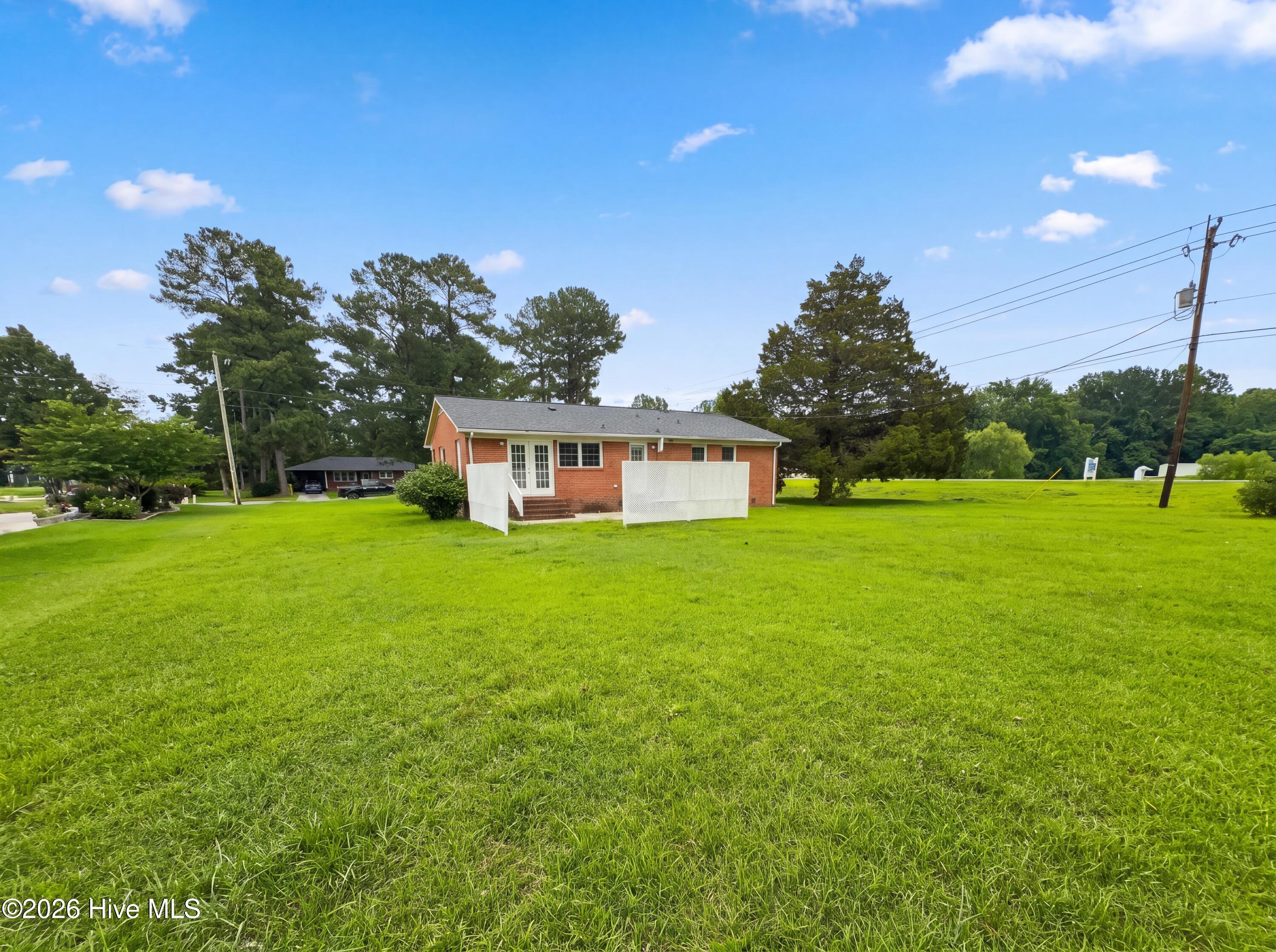 2401 N Hills Drive,New Bern