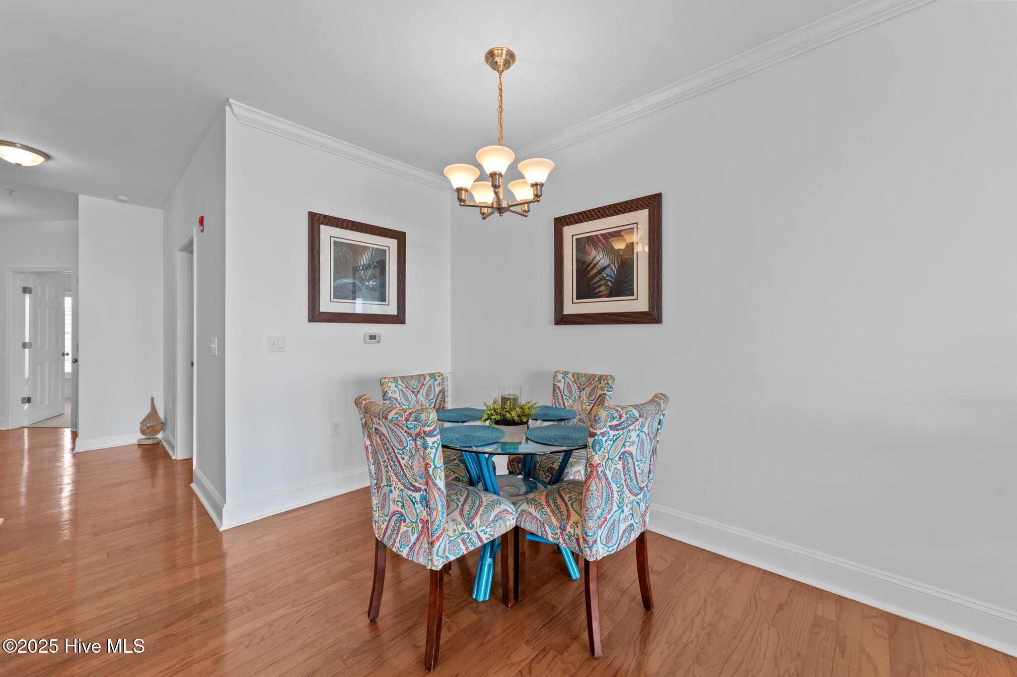 100532538 | Photo 16