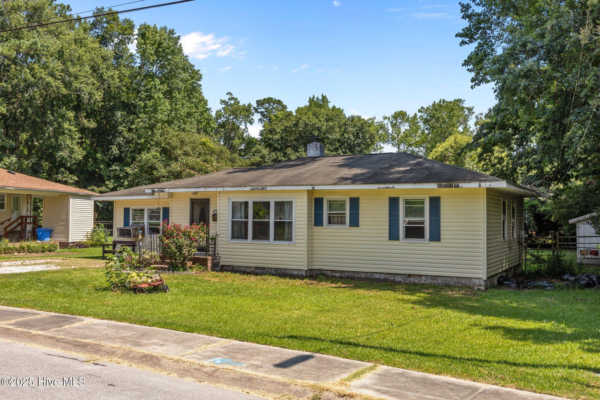 Property at 18 White Oak Street