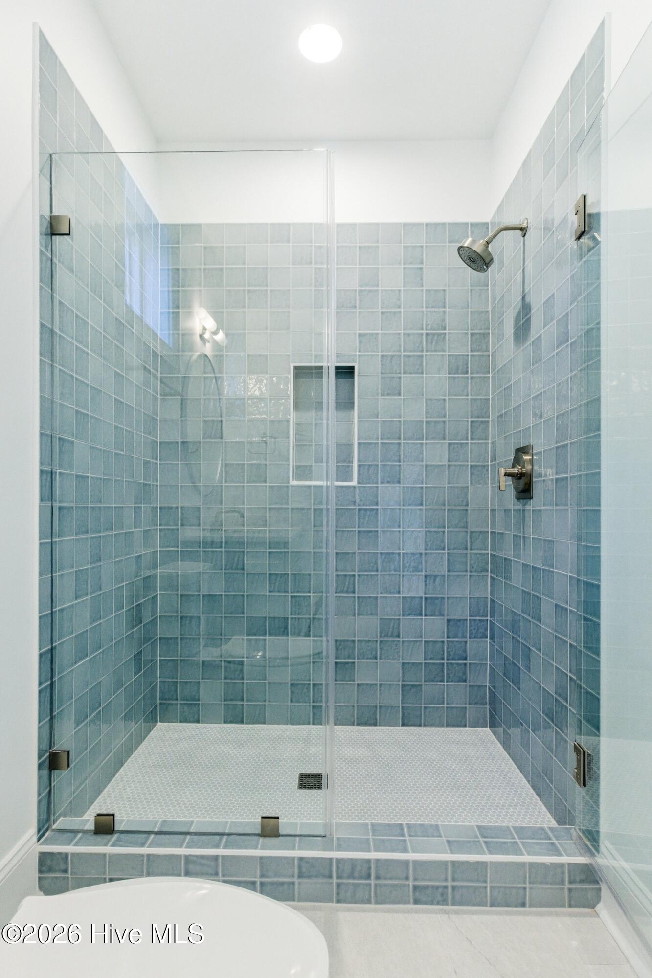 100572079 | Photo 47
