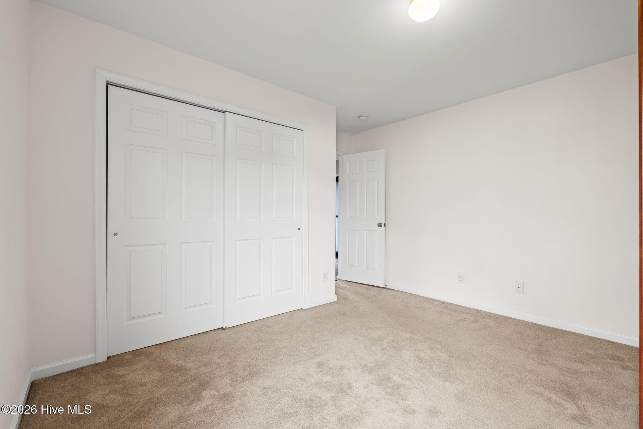 100565577 | Photo 30