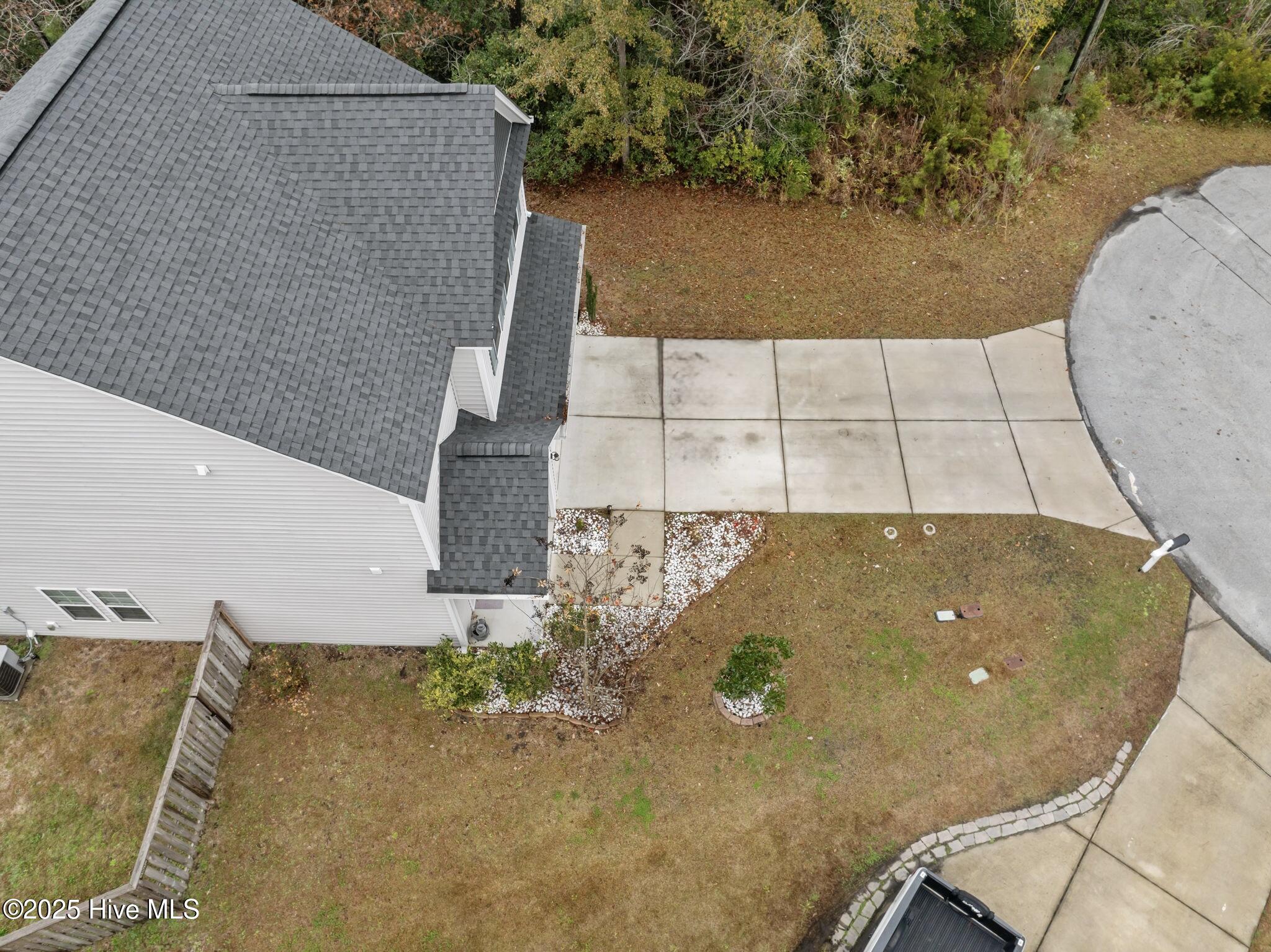 100544469 | Photo 41