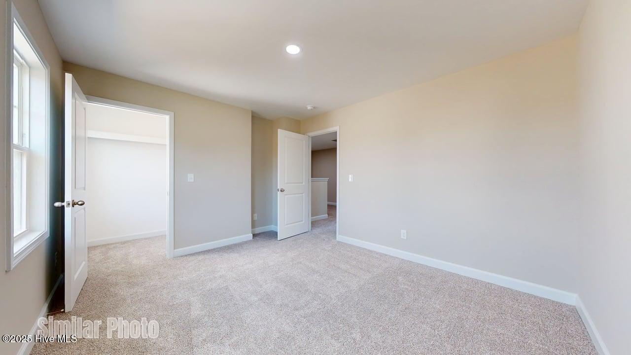 100546345 | Photo 29