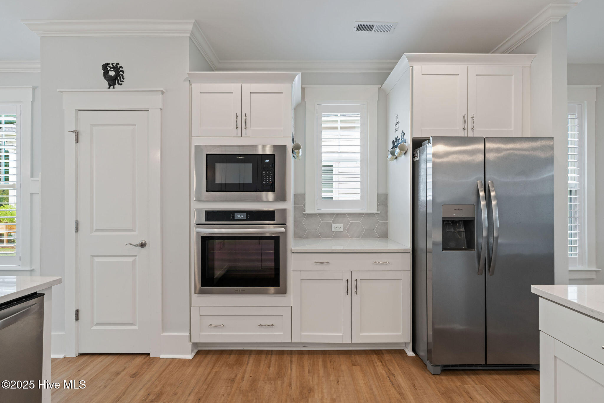 100523892 | Photo 22