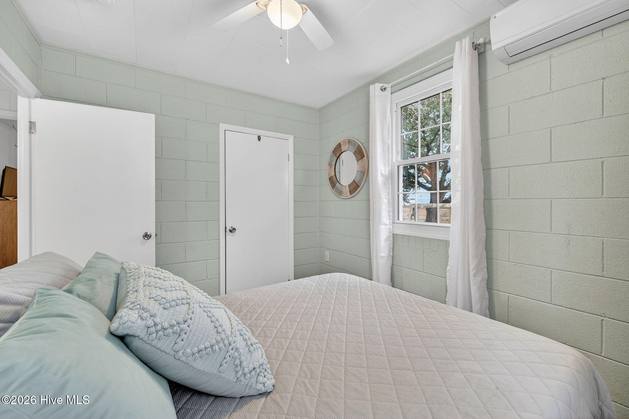 100553200 | Photo 27