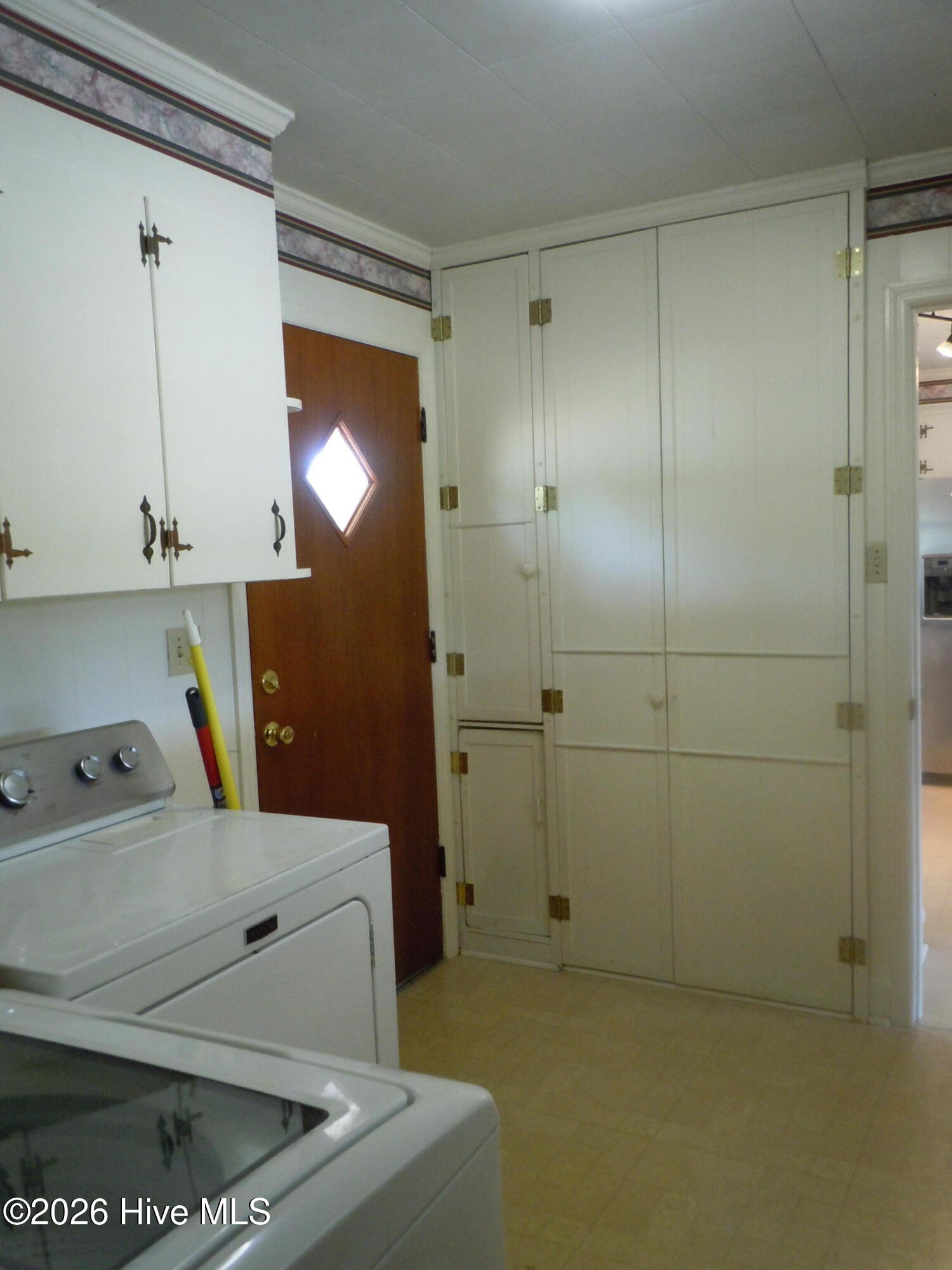 100565752 | Photo 32