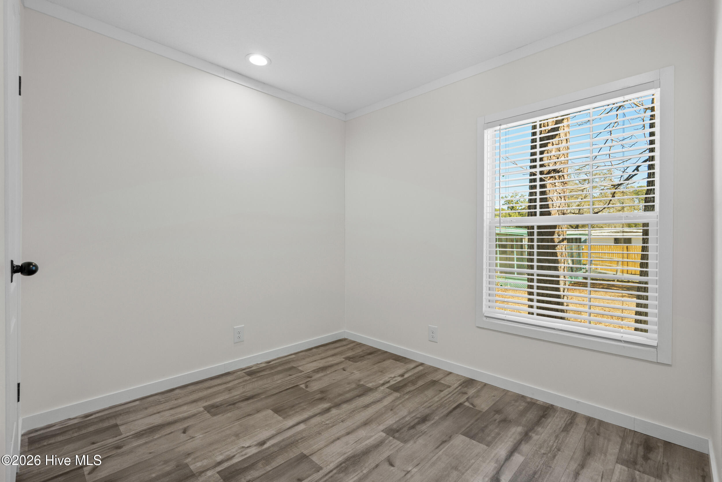 100554788 | Photo 17