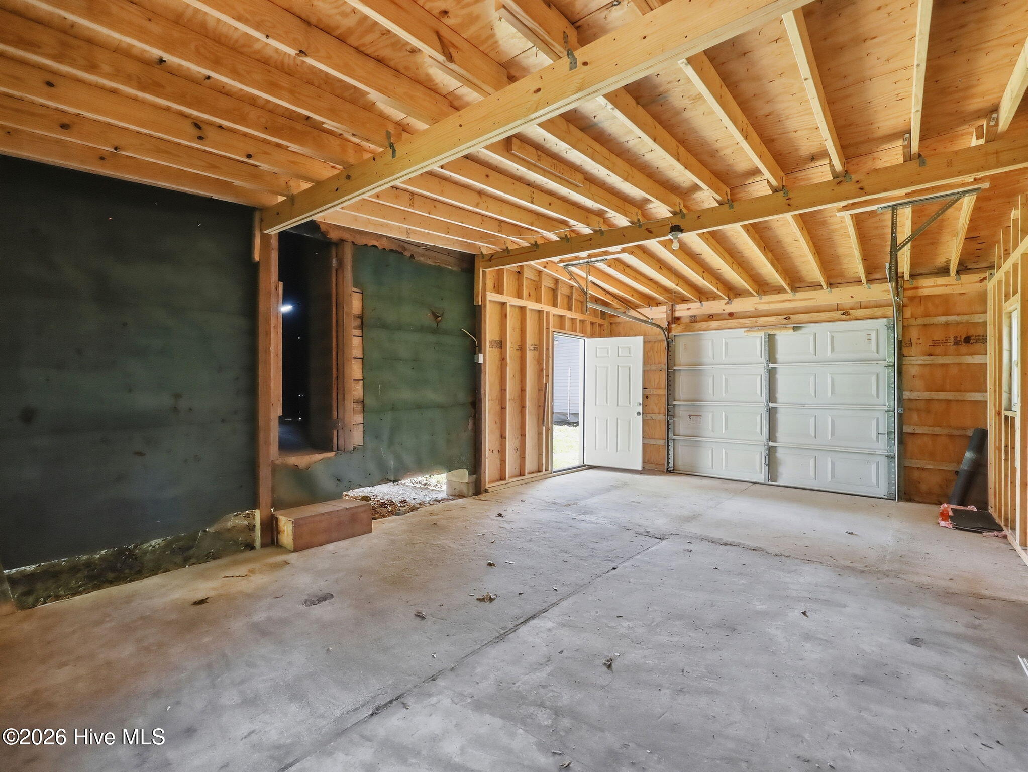 2534 White Oak River Road,Maysville
