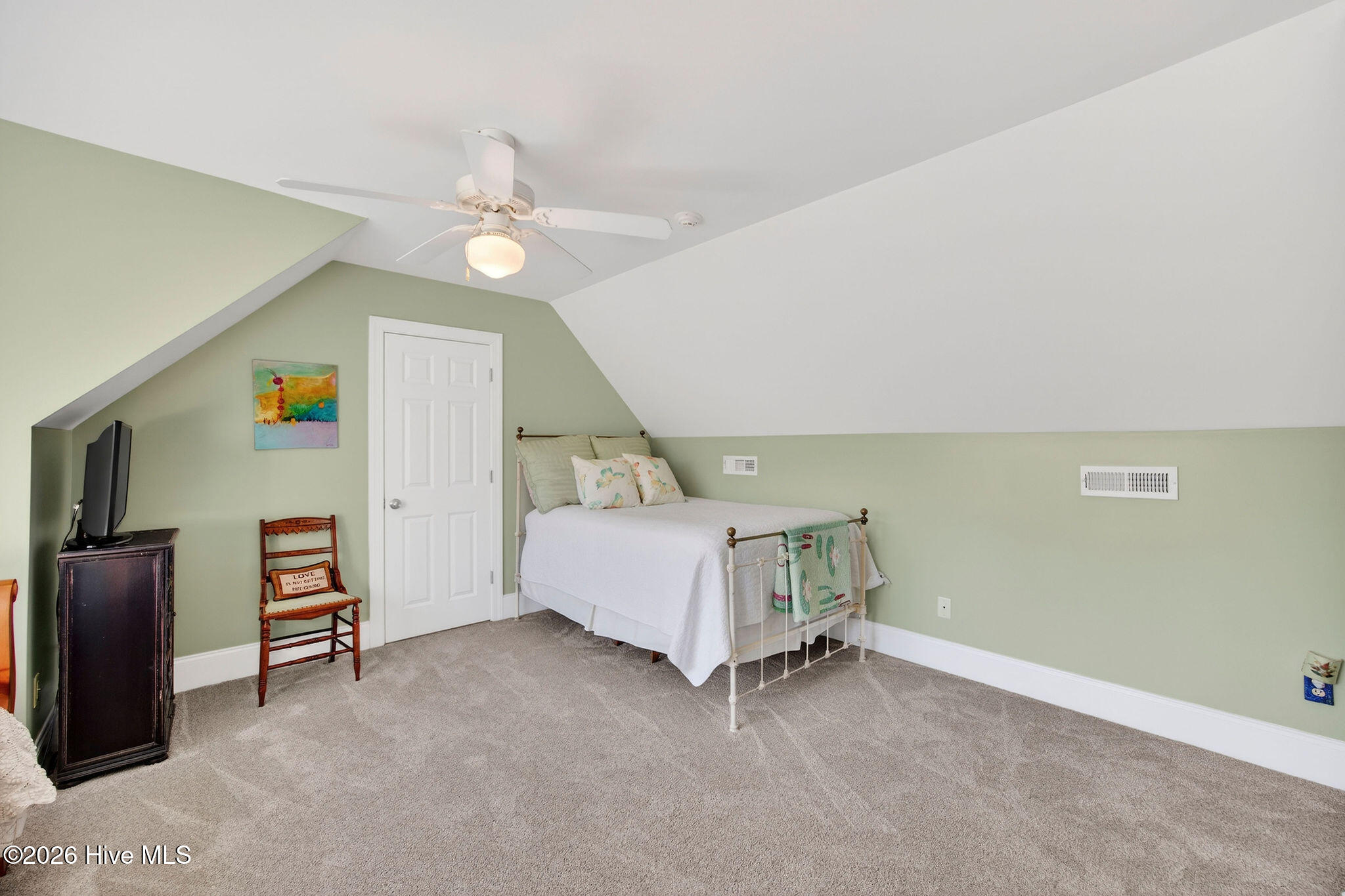 100554717 | Photo 39