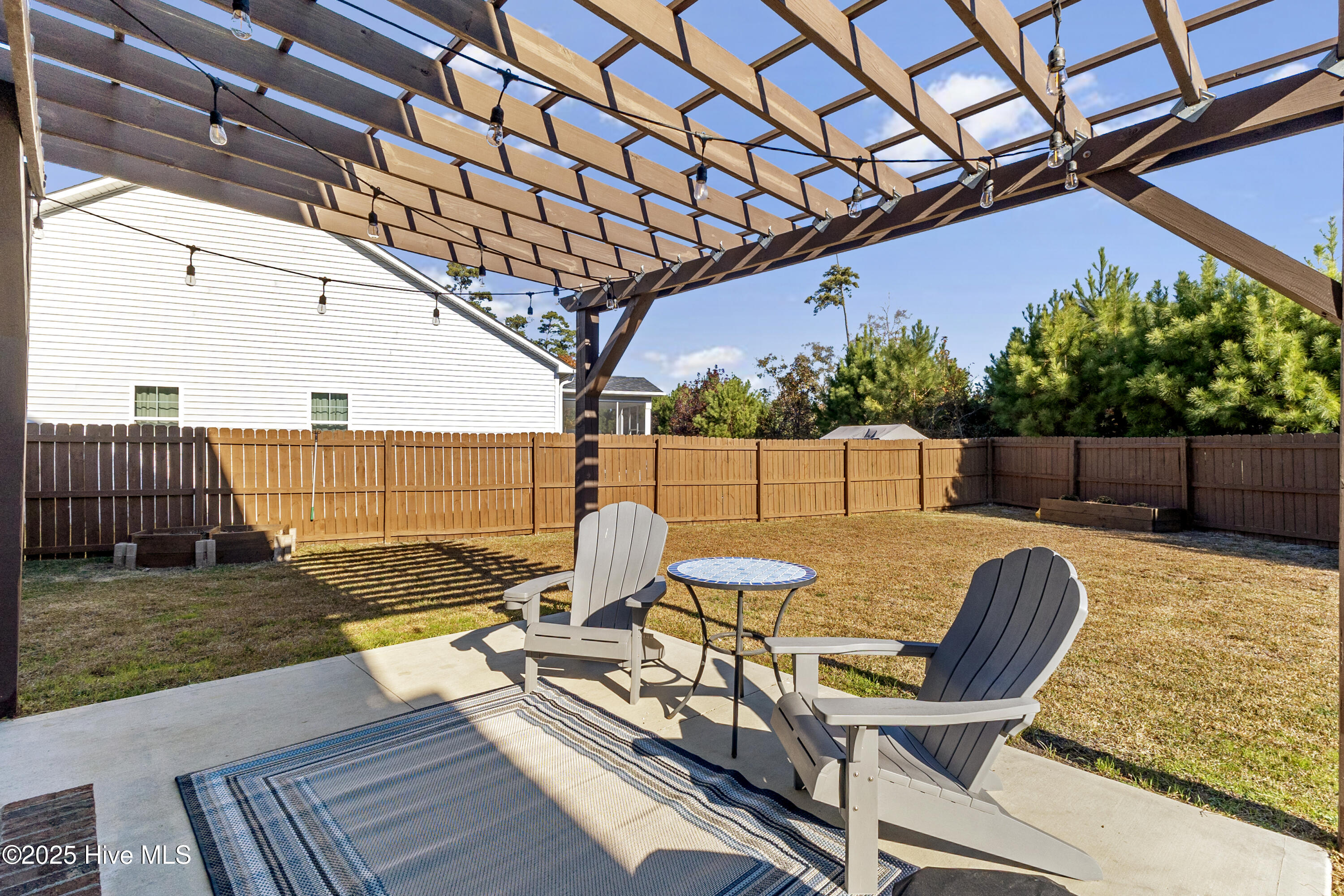 100569924 | Photo 36