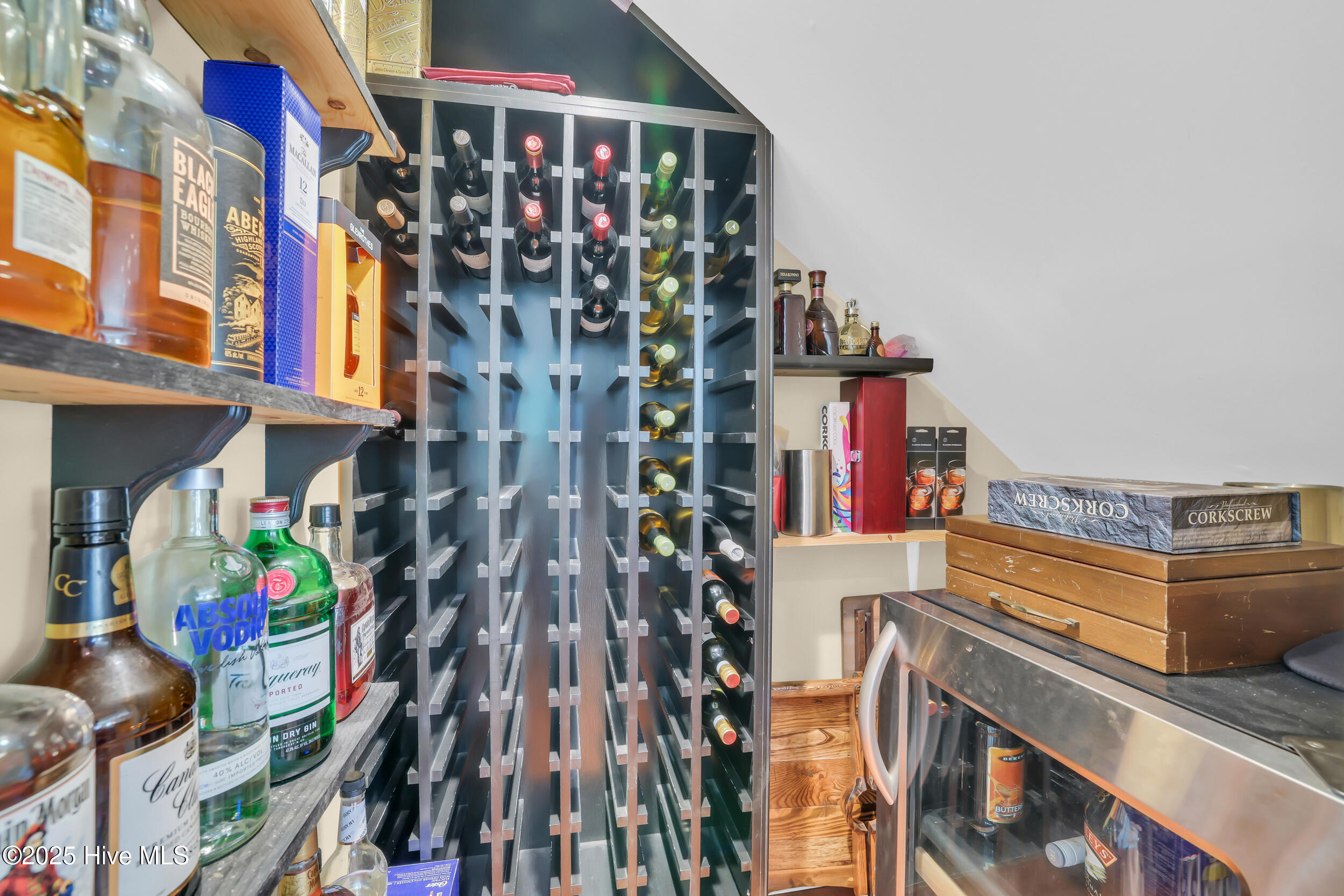 100533787 | Photo 13