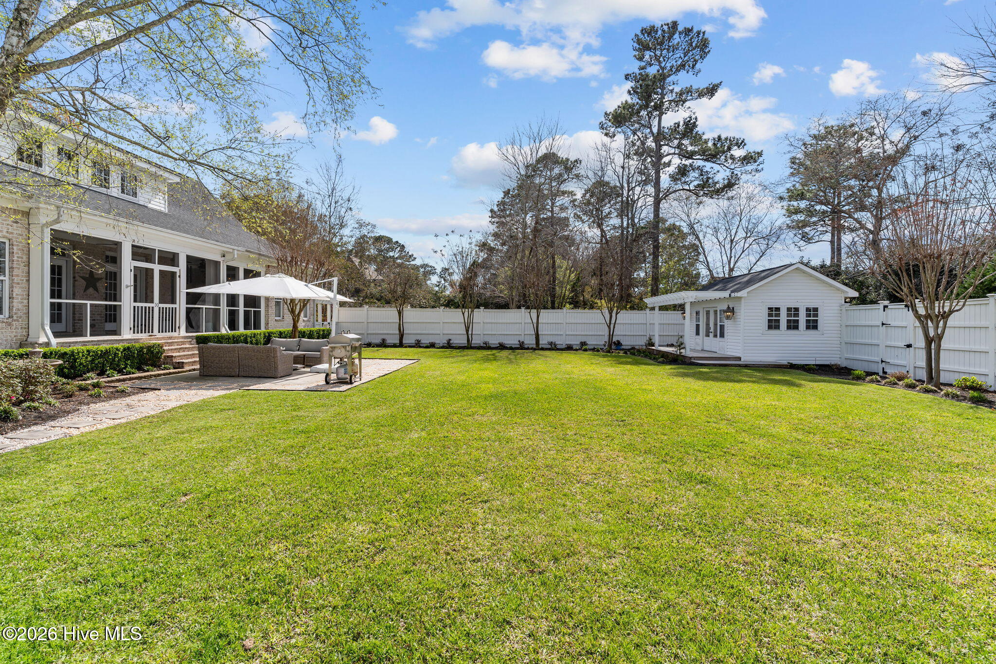 100561575 | Photo 73