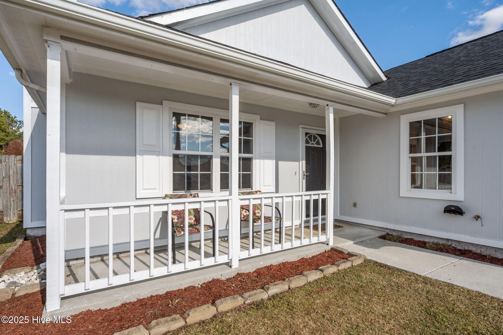 100545189 | Photo 65