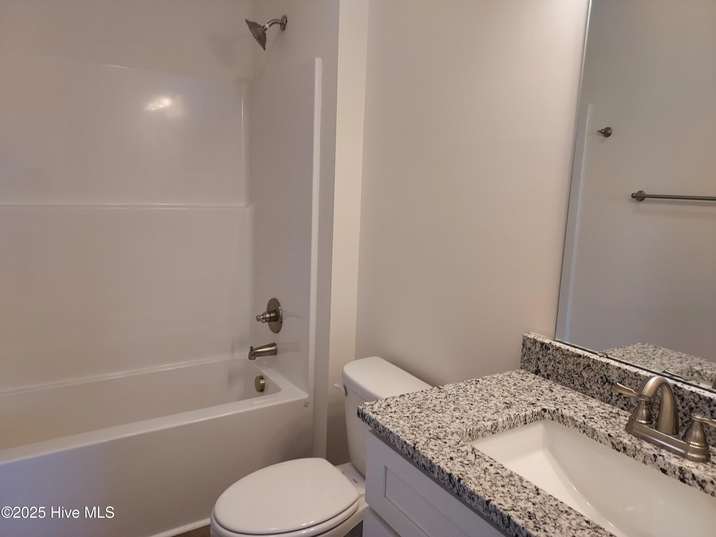 100506842 | Photo 21