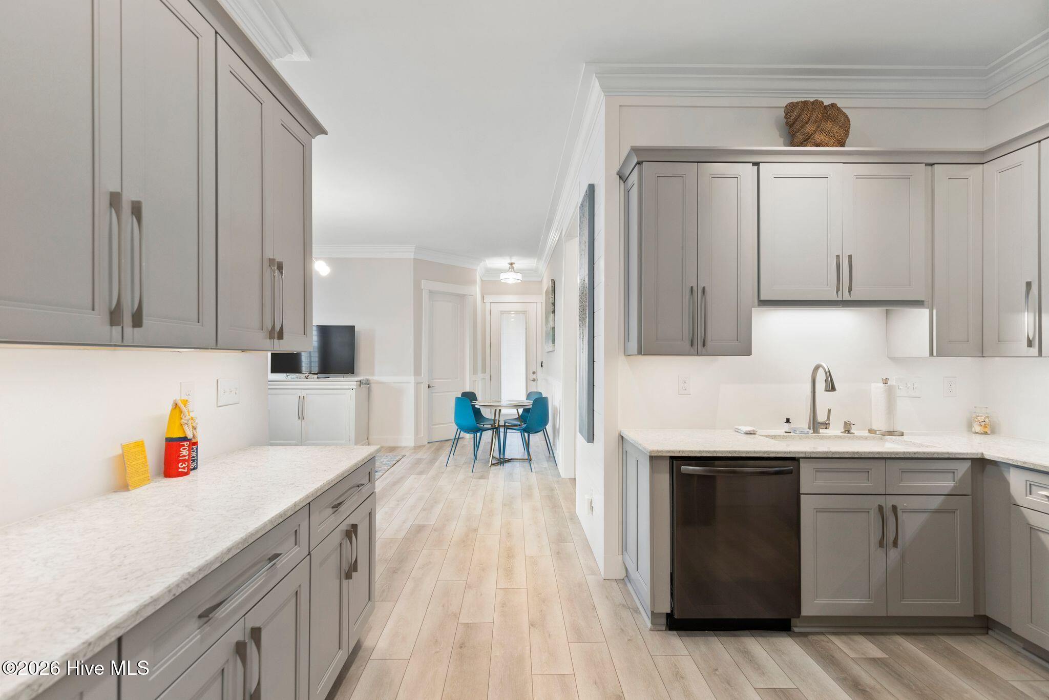 100551574 | Photo 50