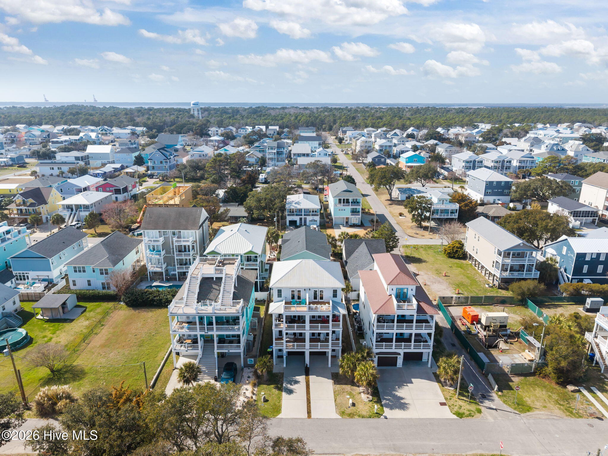 100558521 | Photo 53