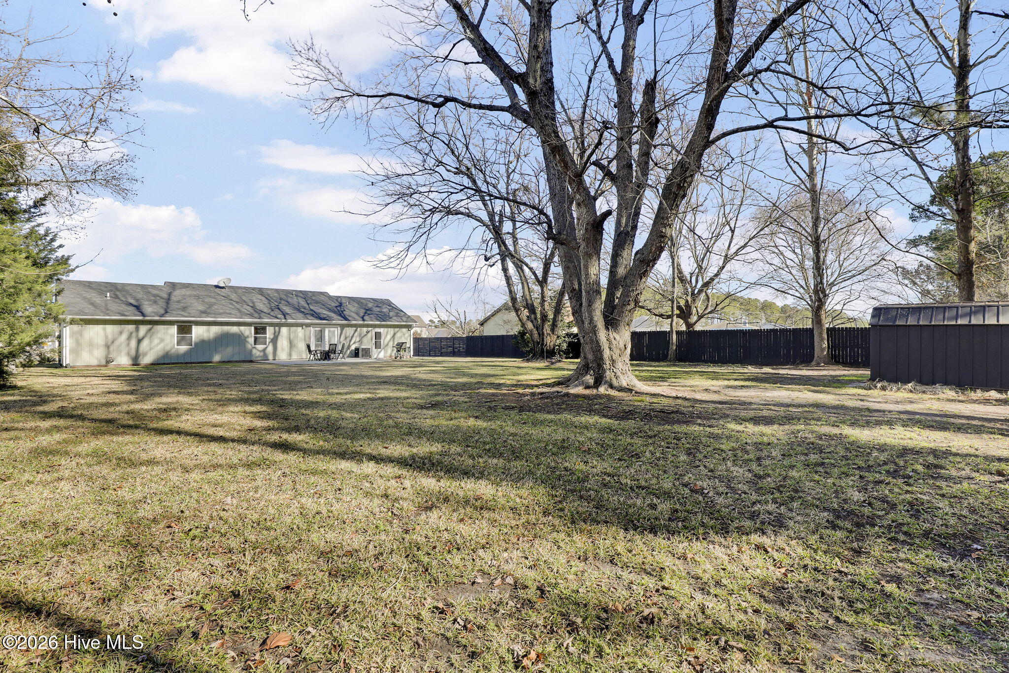 100548180 | Photo 27