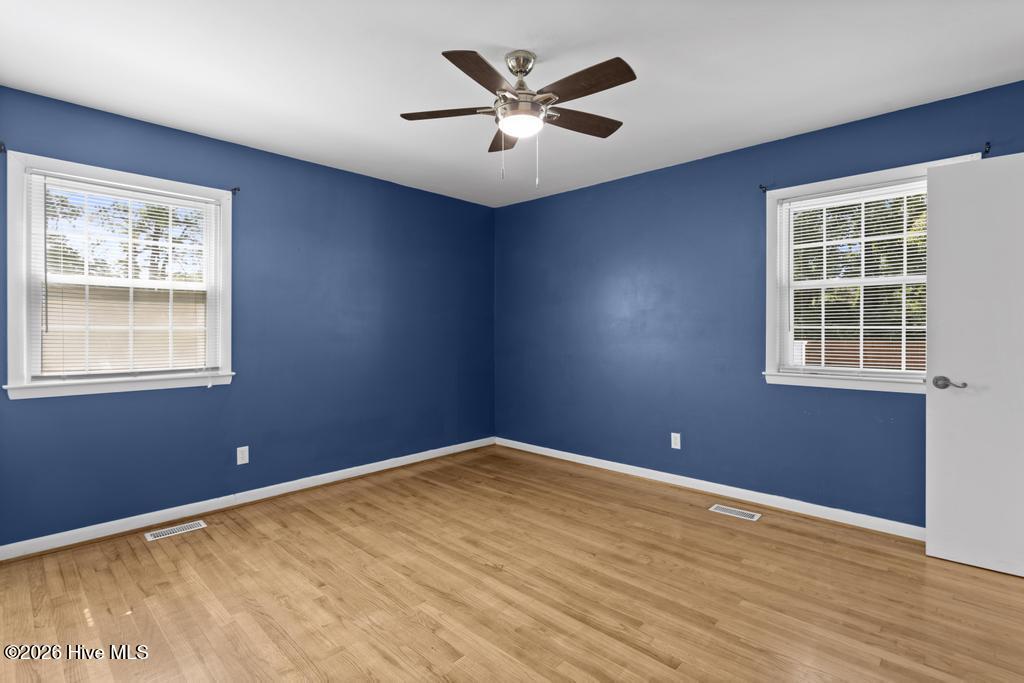 100567608 | Photo 11