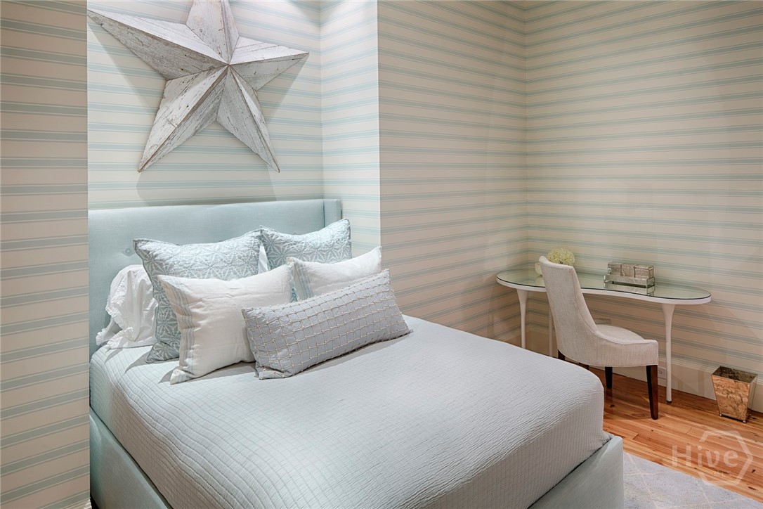 232 E Broughton Street, Savannah, GA, 31401