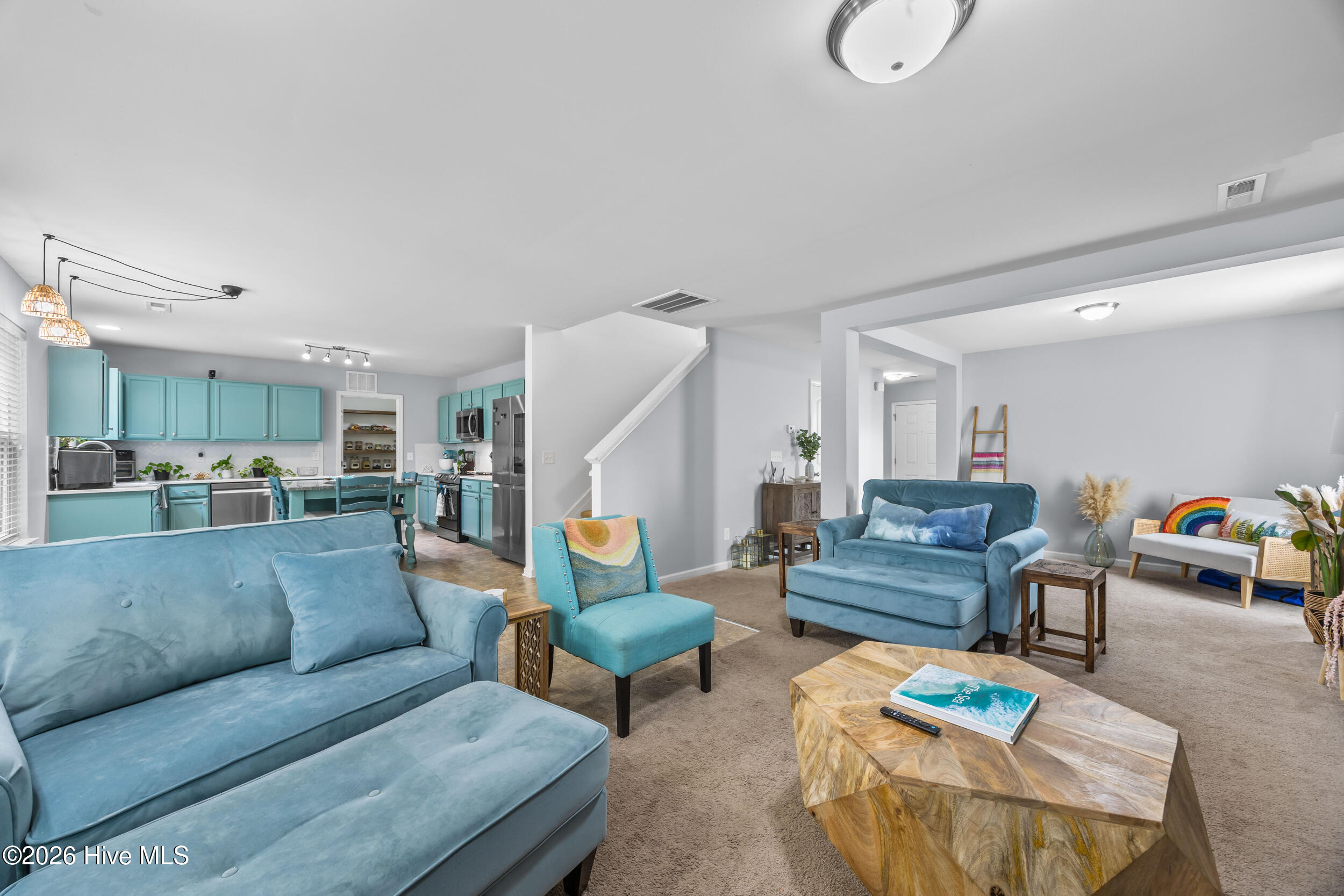 100552487 | Photo 15