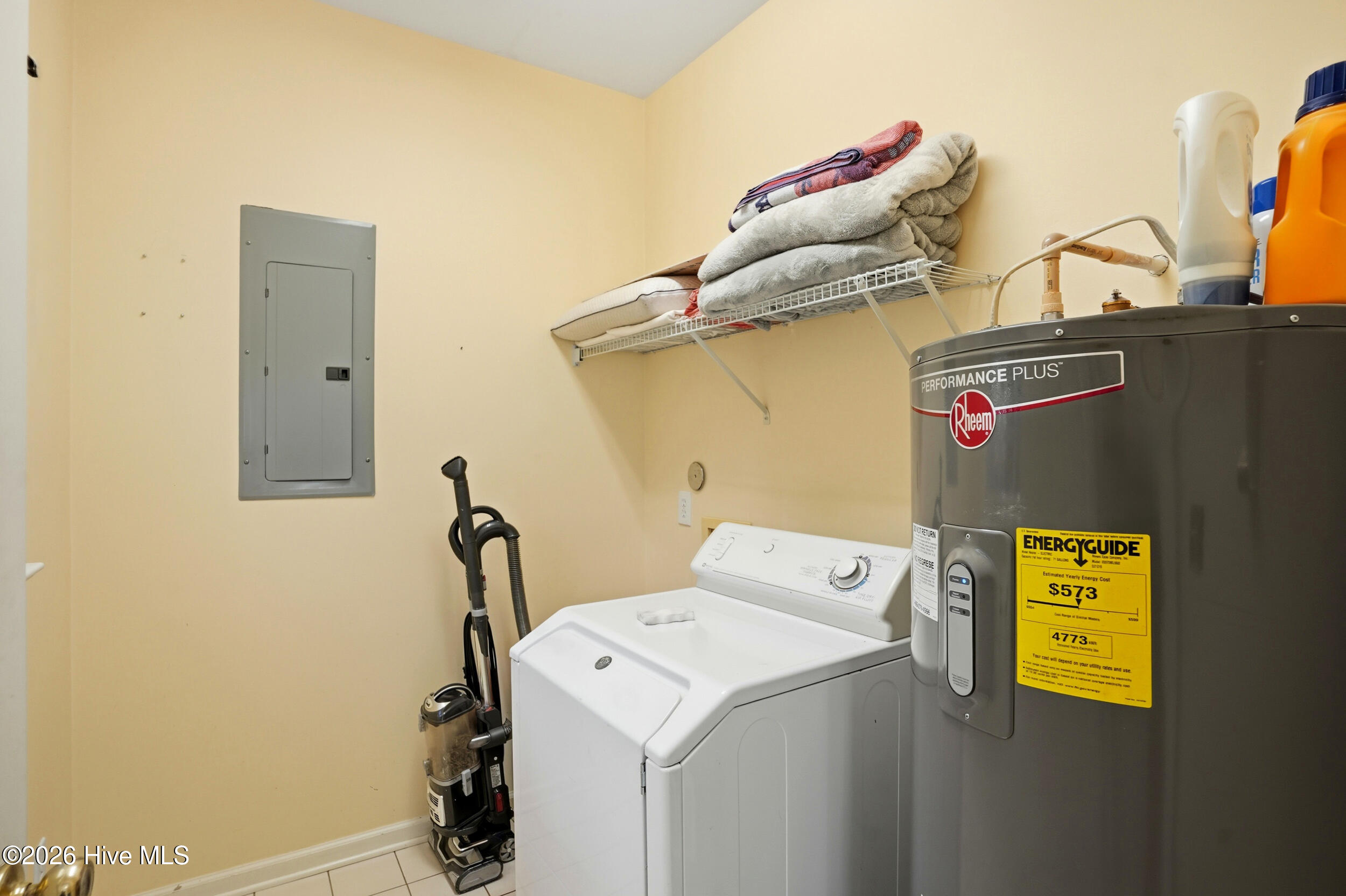 100556921 | Photo 37