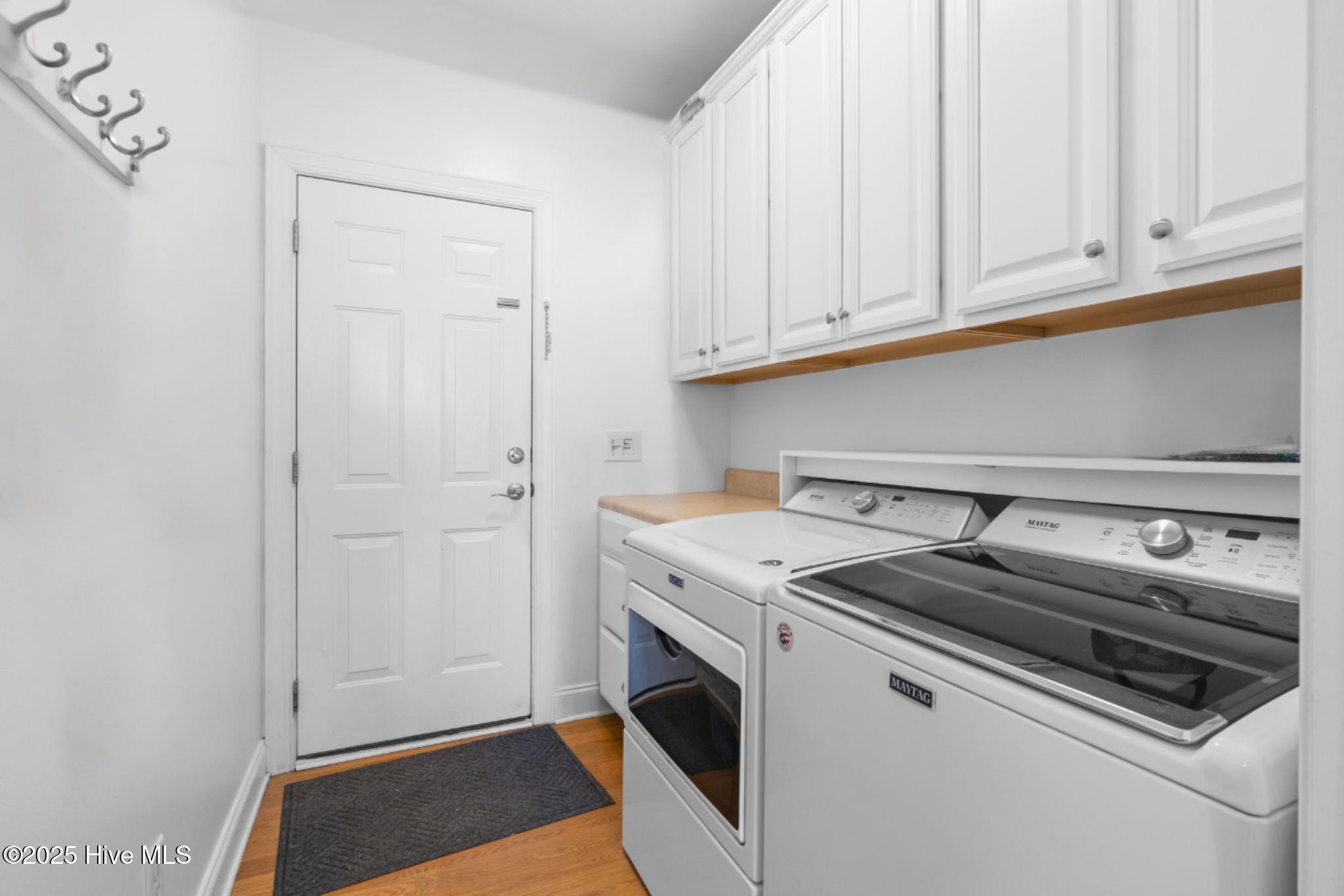 100538091 | Photo 56