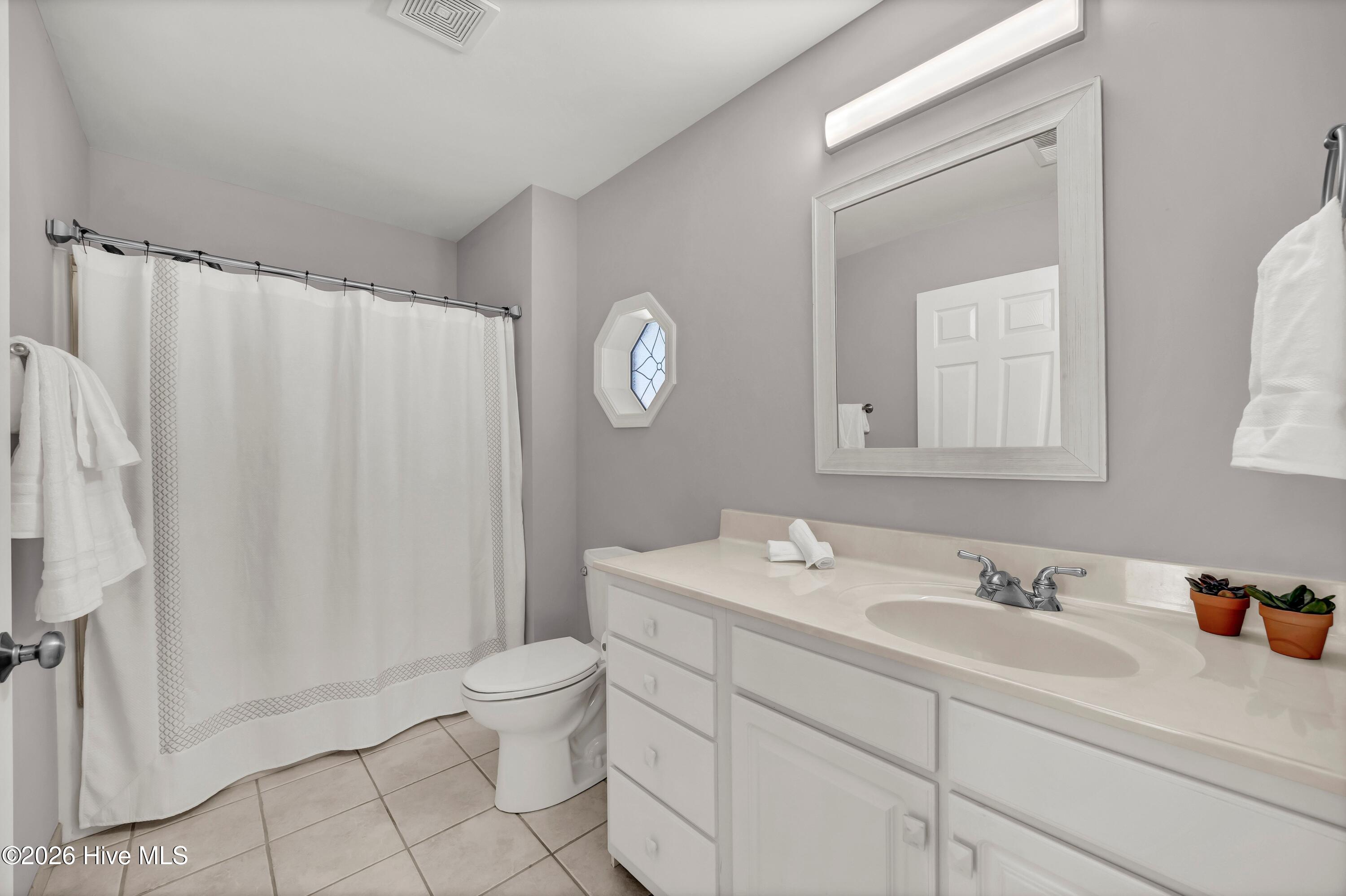 100552166 | Photo 14