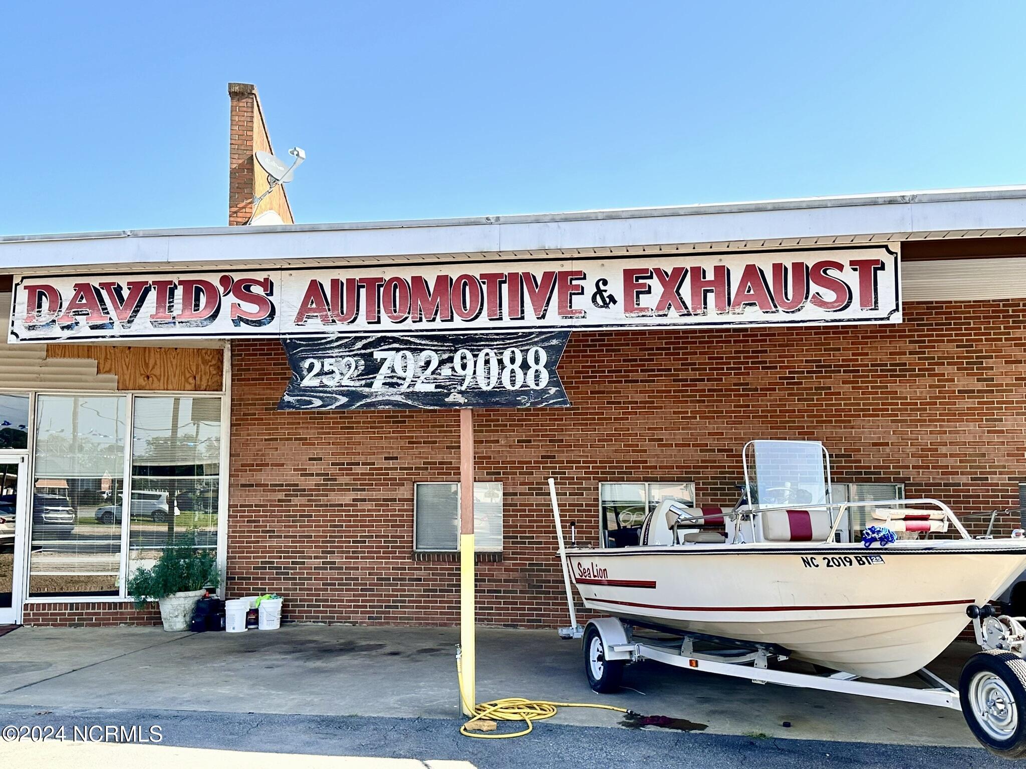 This is the perfect opportunity to own your dream of having your own auto repair business.  This is a current business in the heart of Williamston with an active client base. Several ways to purchase this property.
Contact the listing agents for details.  The listed price is for the building, land, lifts, and compressors.  List price includes lifts and compressors.
Turnkey price $460,000 which includes the land, building, compressors and the lifts.  Also includes the breakroom furnishings. This does not include the business name or the current owners clients.