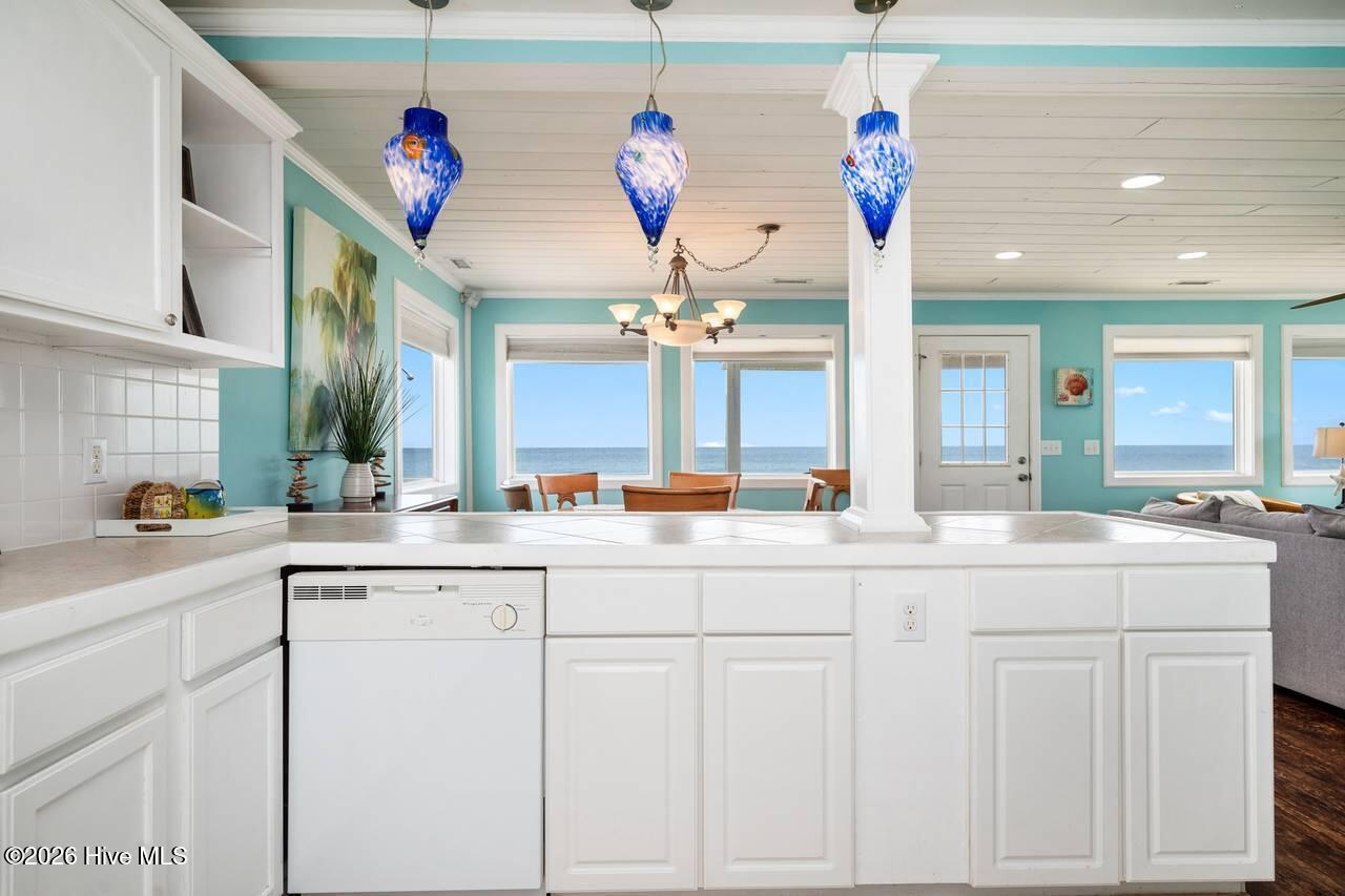 100553106 | Photo 14