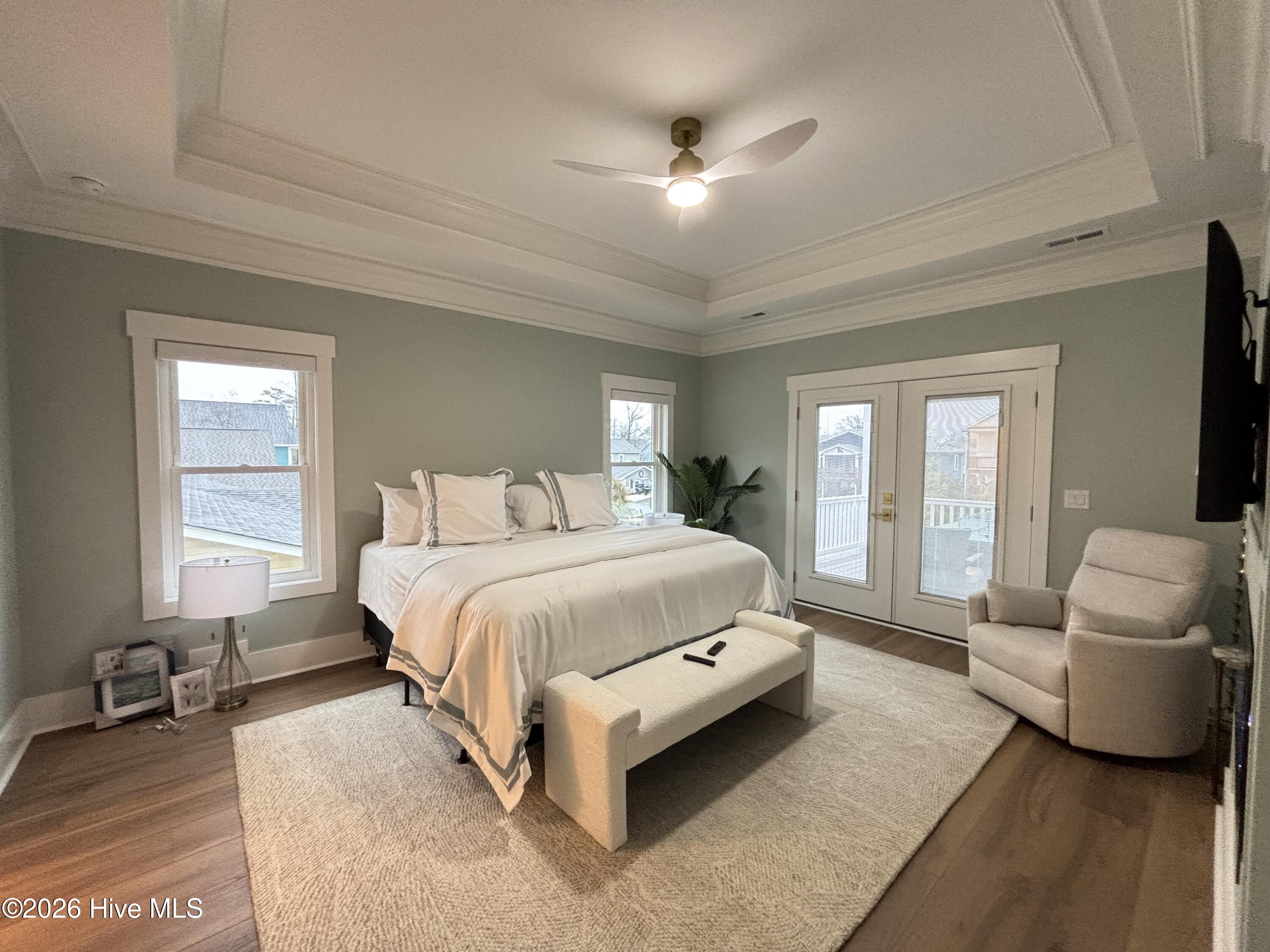 100516902 | Photo 81