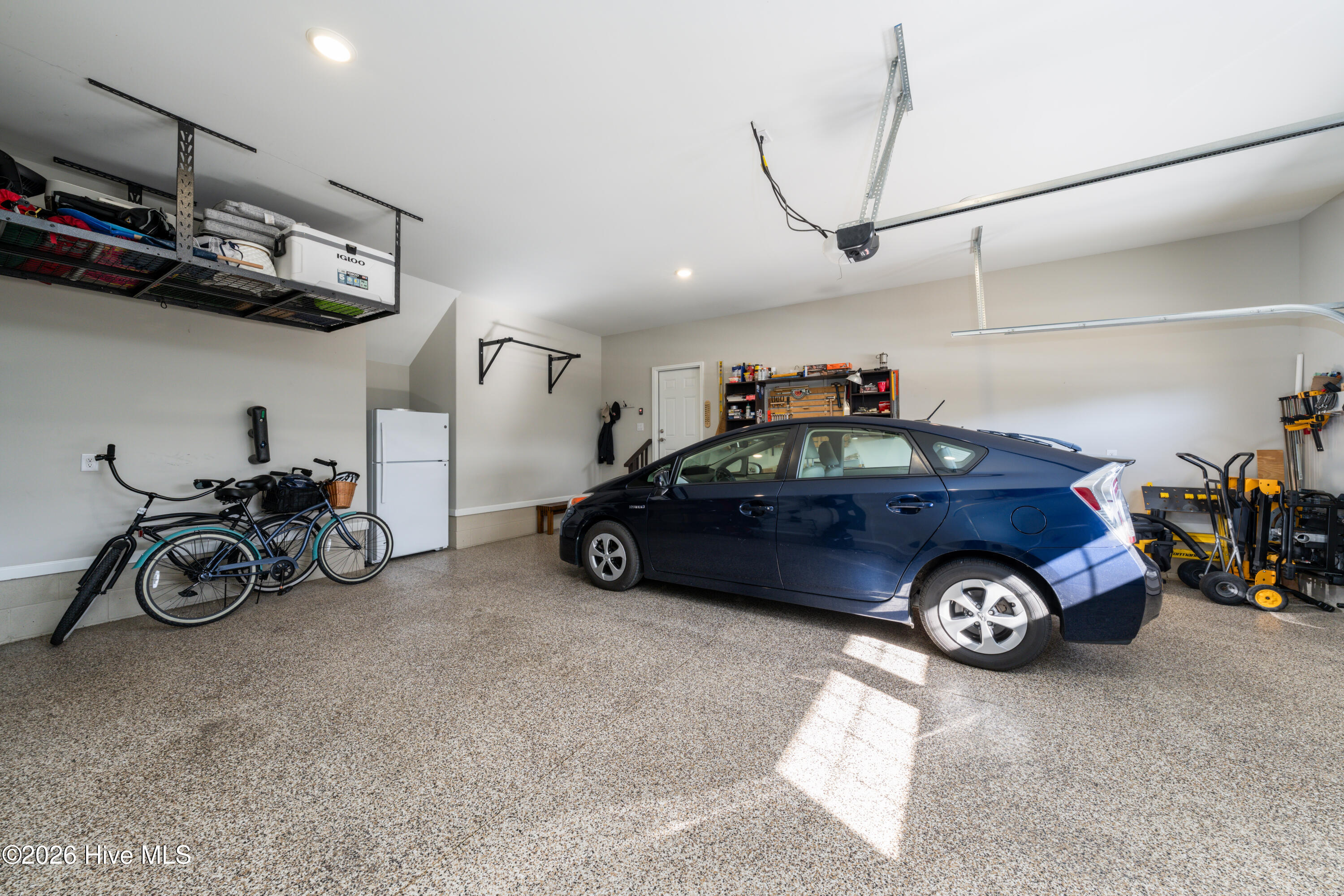 100553461 | Photo 41