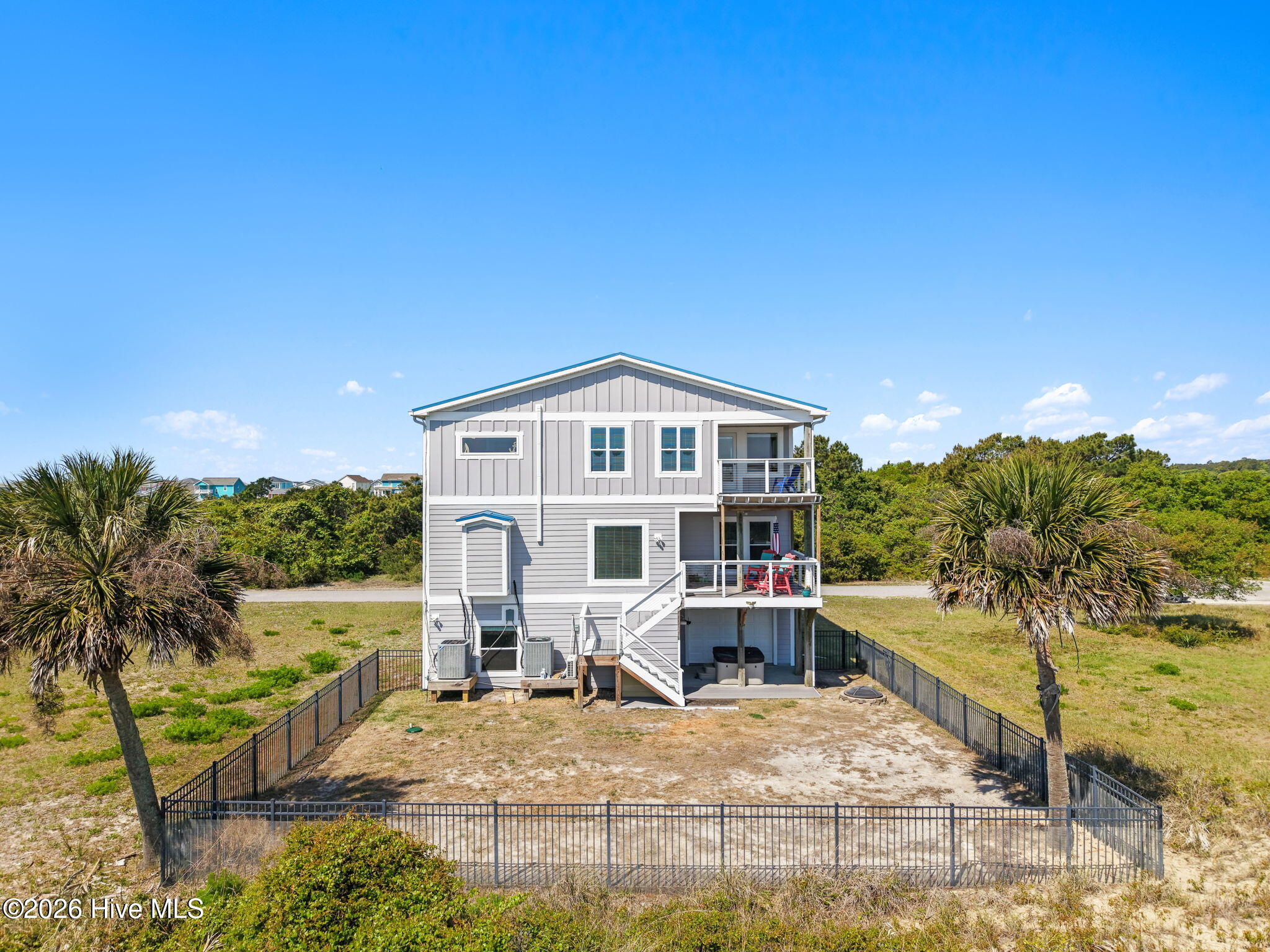 100561673 | Photo 62