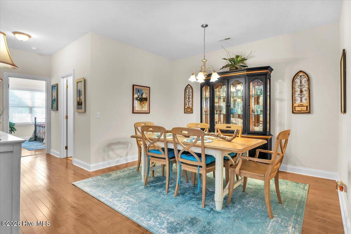 100549972 | Photo 23