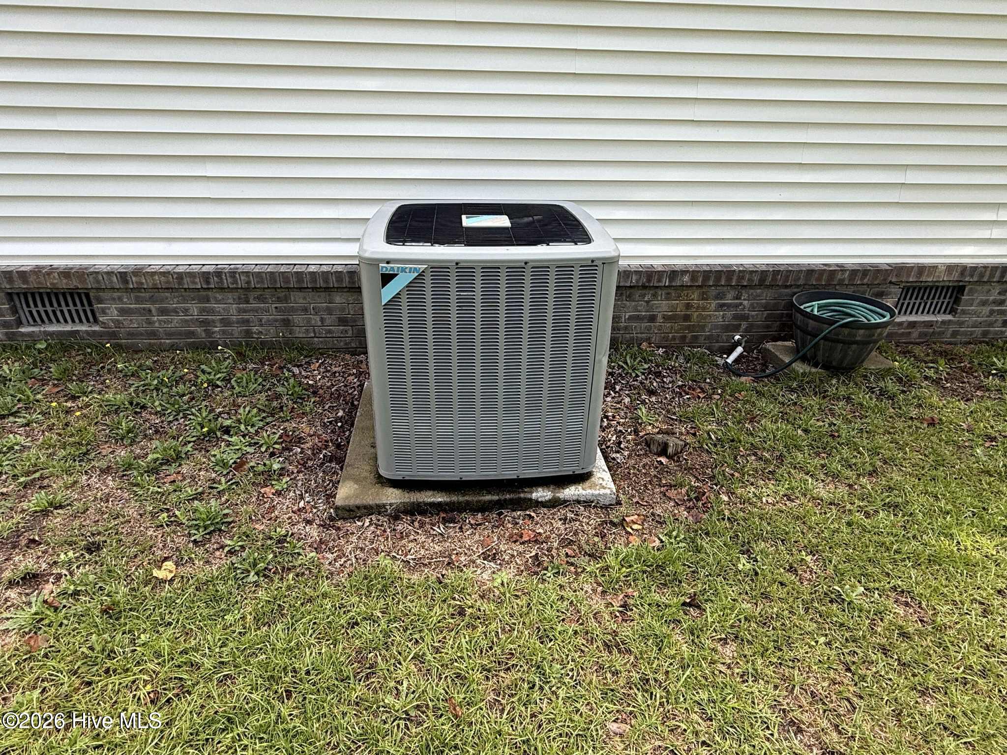 100549853 | Photo 16