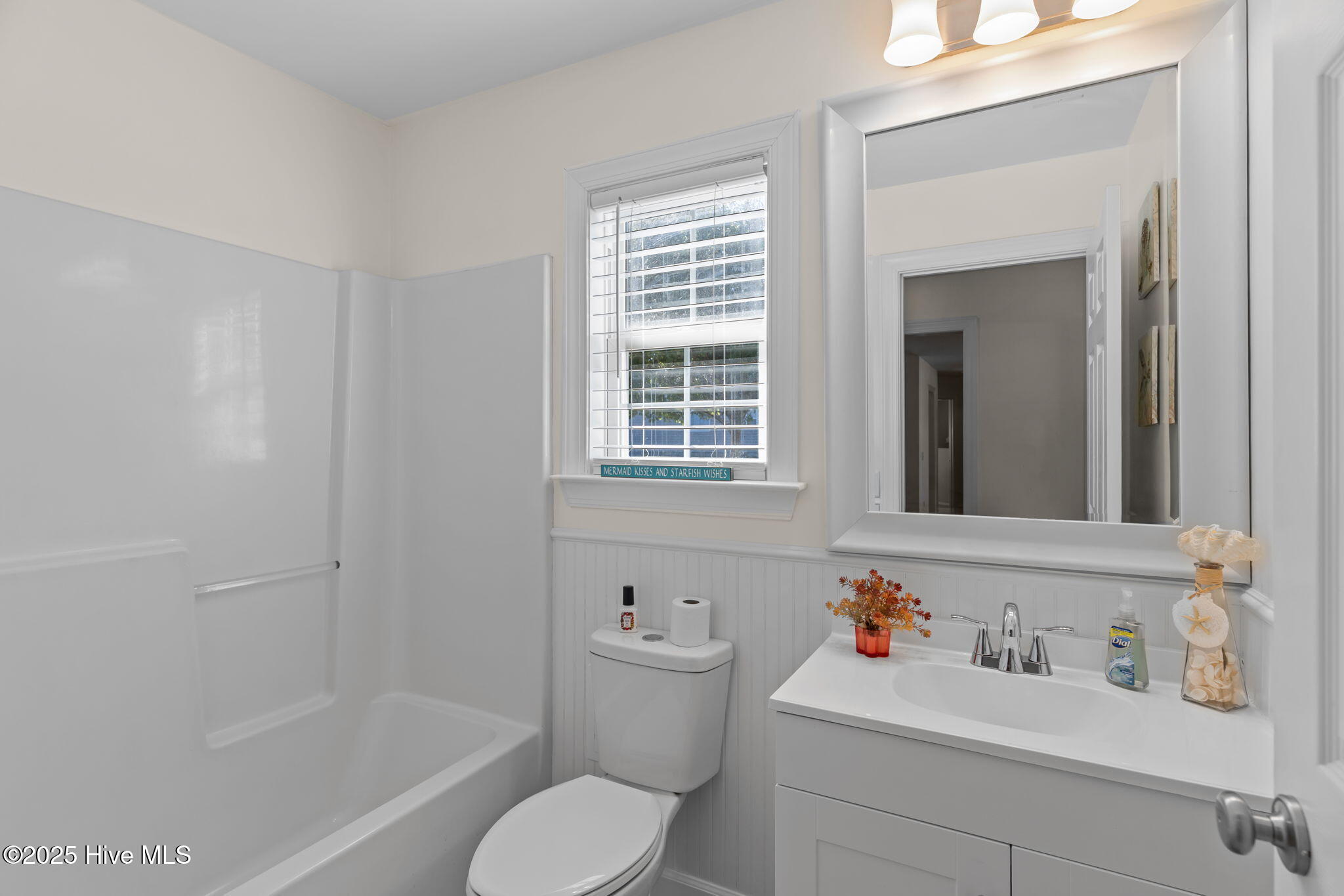 100537939 | Photo 41