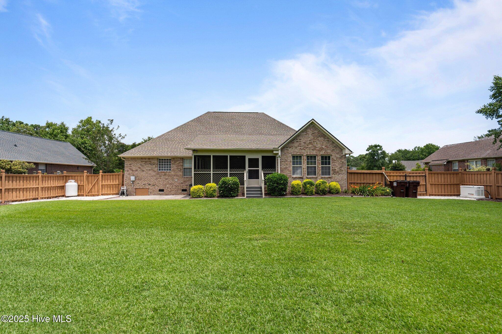 100515832 | Photo 55