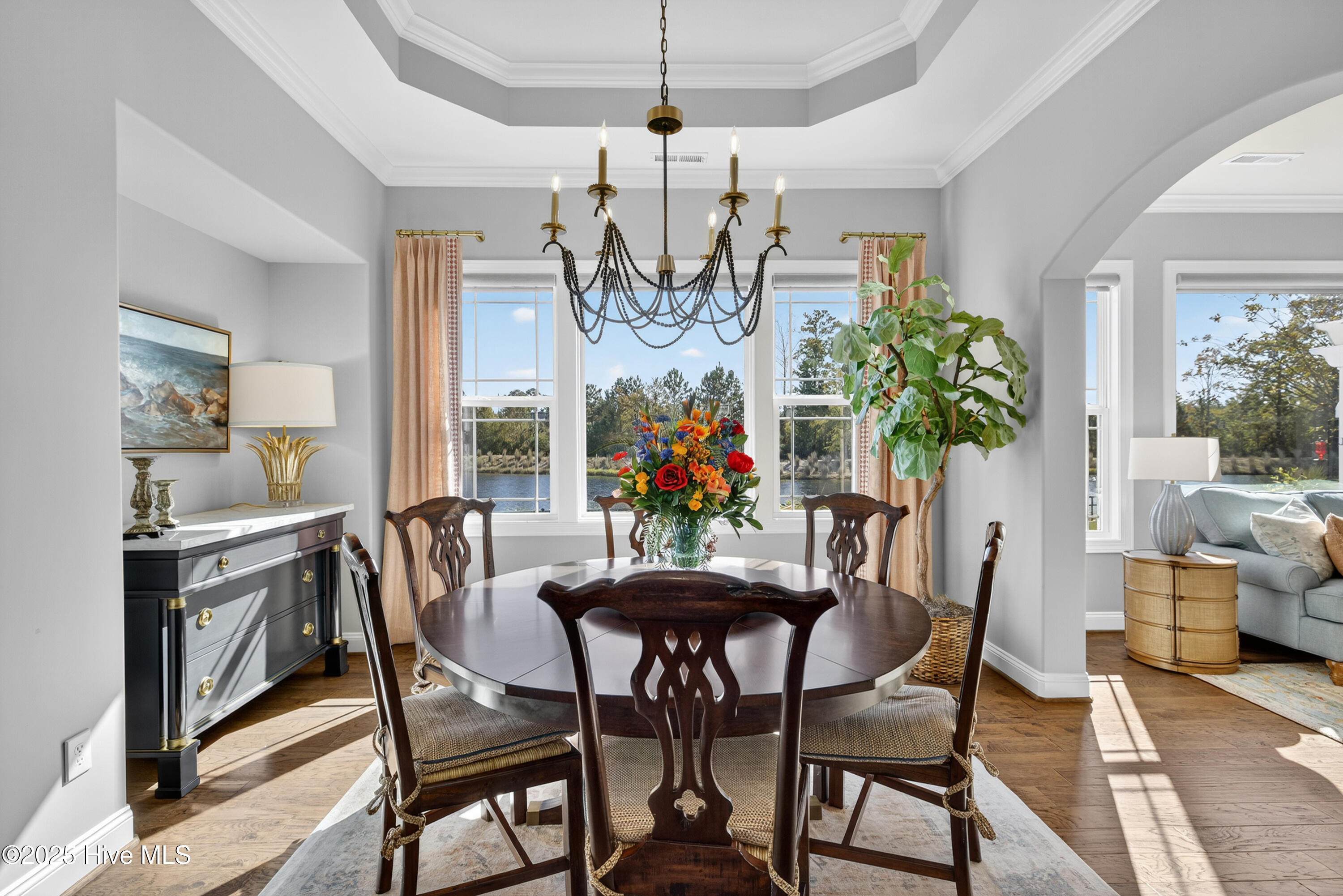 100541108 | Photo 11