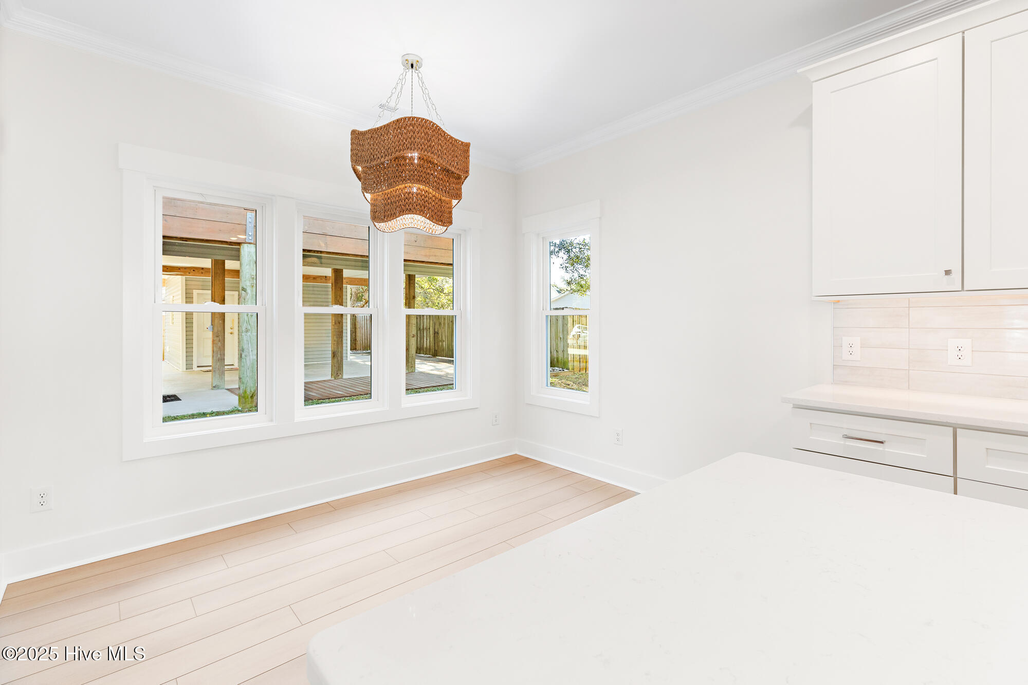 100514744 | Photo 33