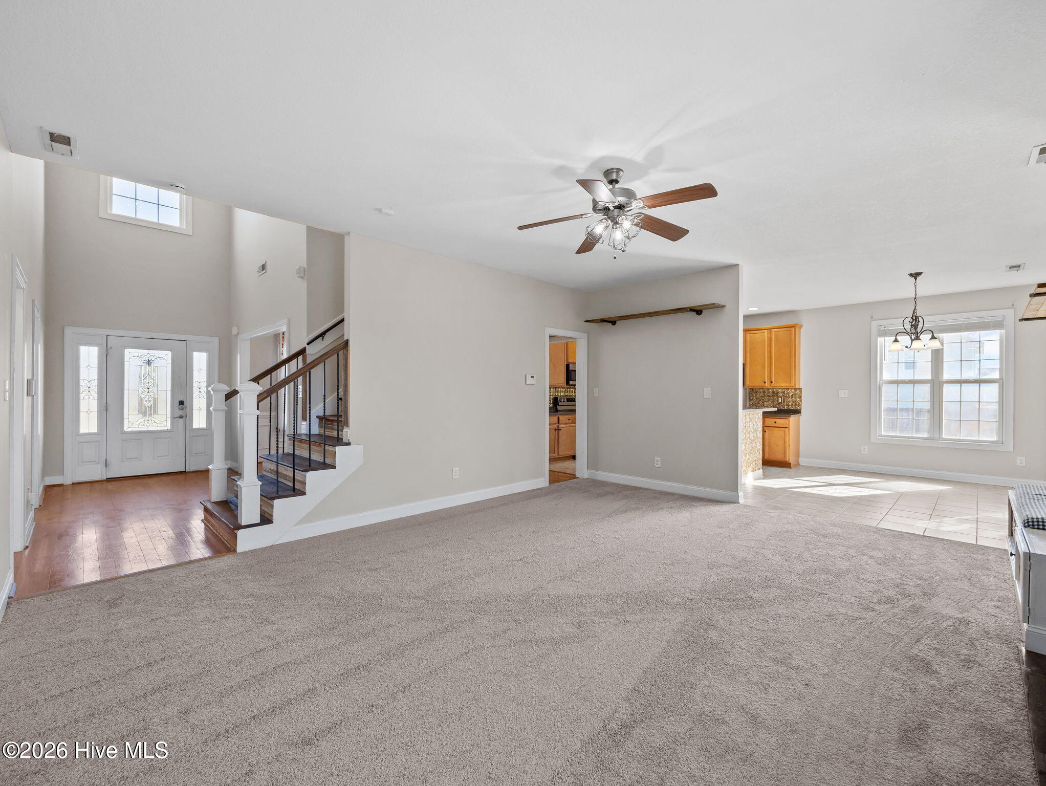 100568078 | Photo 14