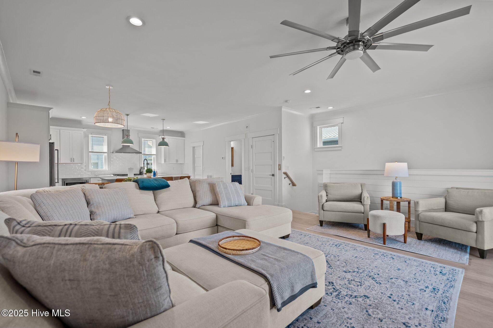 100529961 | Photo 31