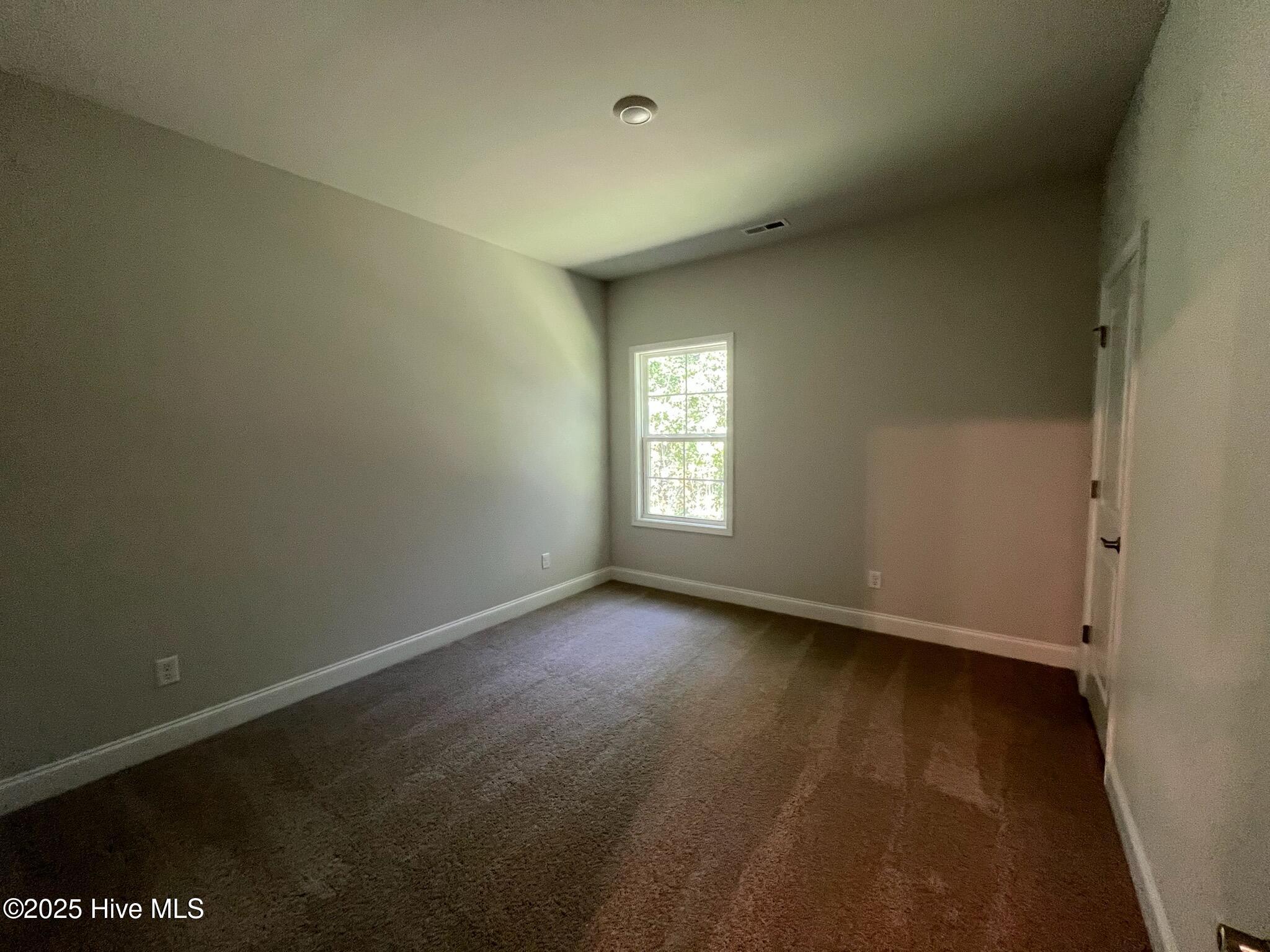 100518408 | Photo 24