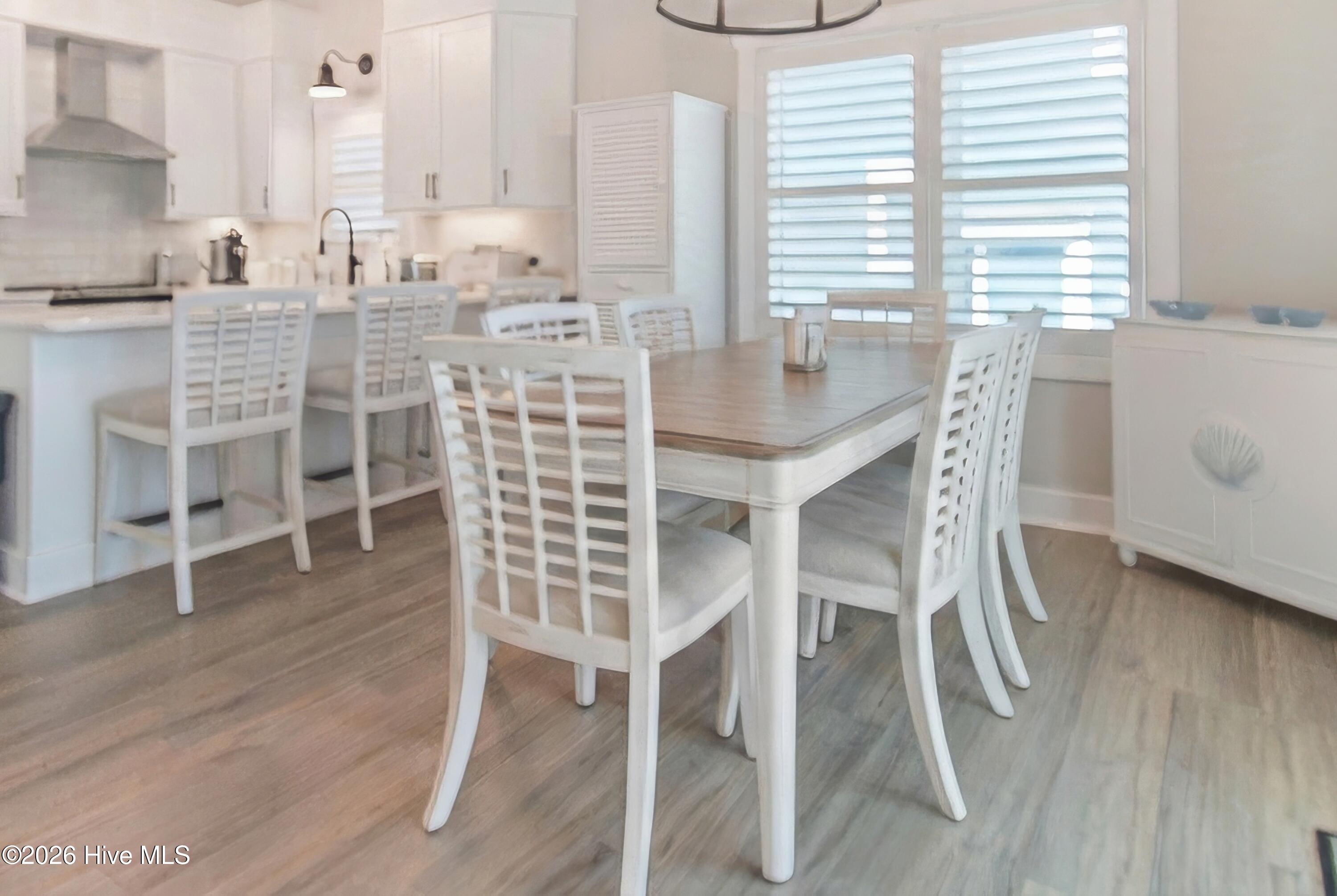 100552284 | Photo 10